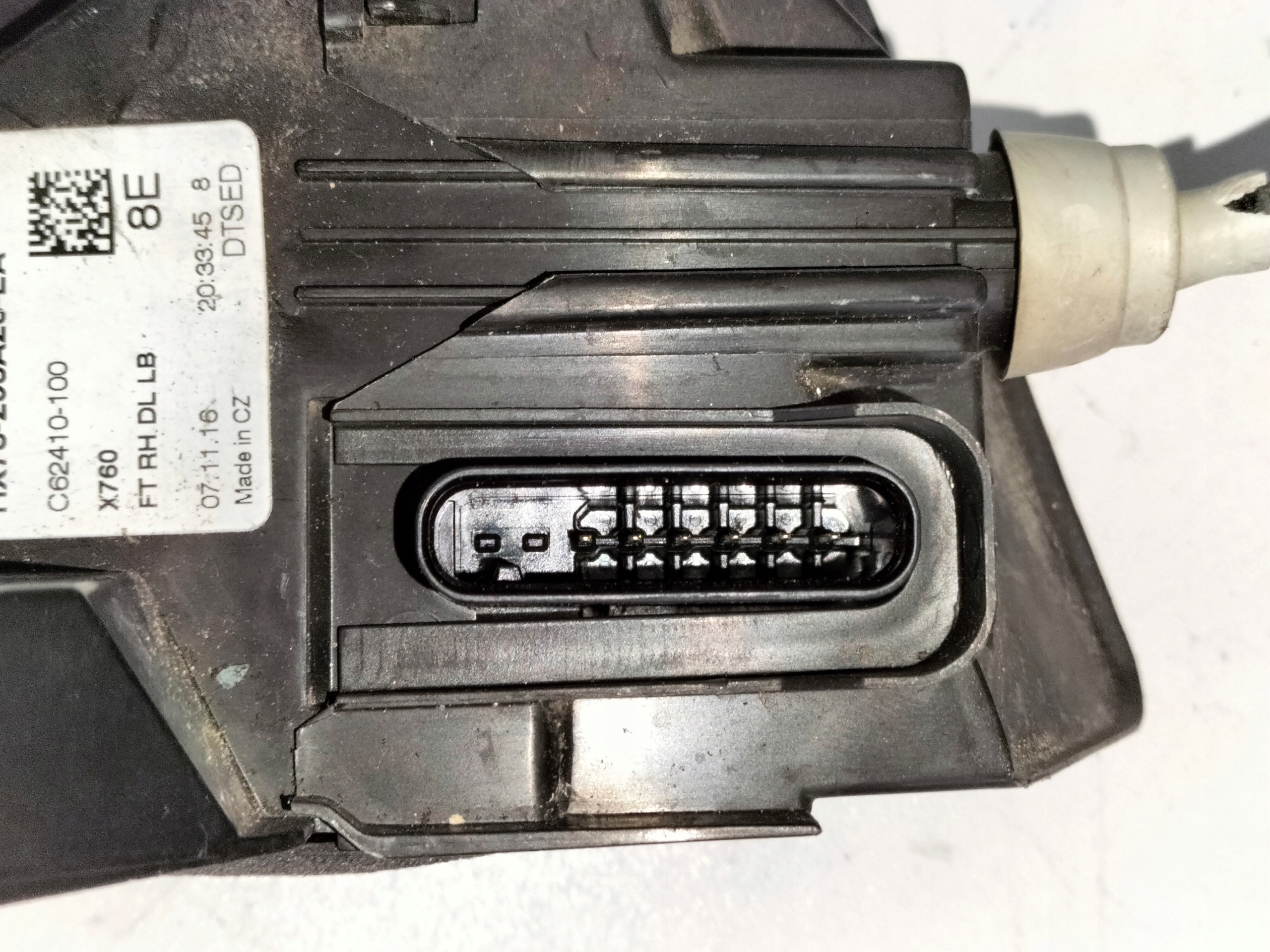 lock door front right JAGUAR XE X760 15