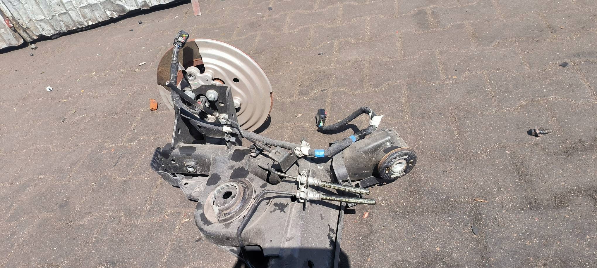 sider axle beam rear part 555010048R DACIA BIGSTER axis rear
