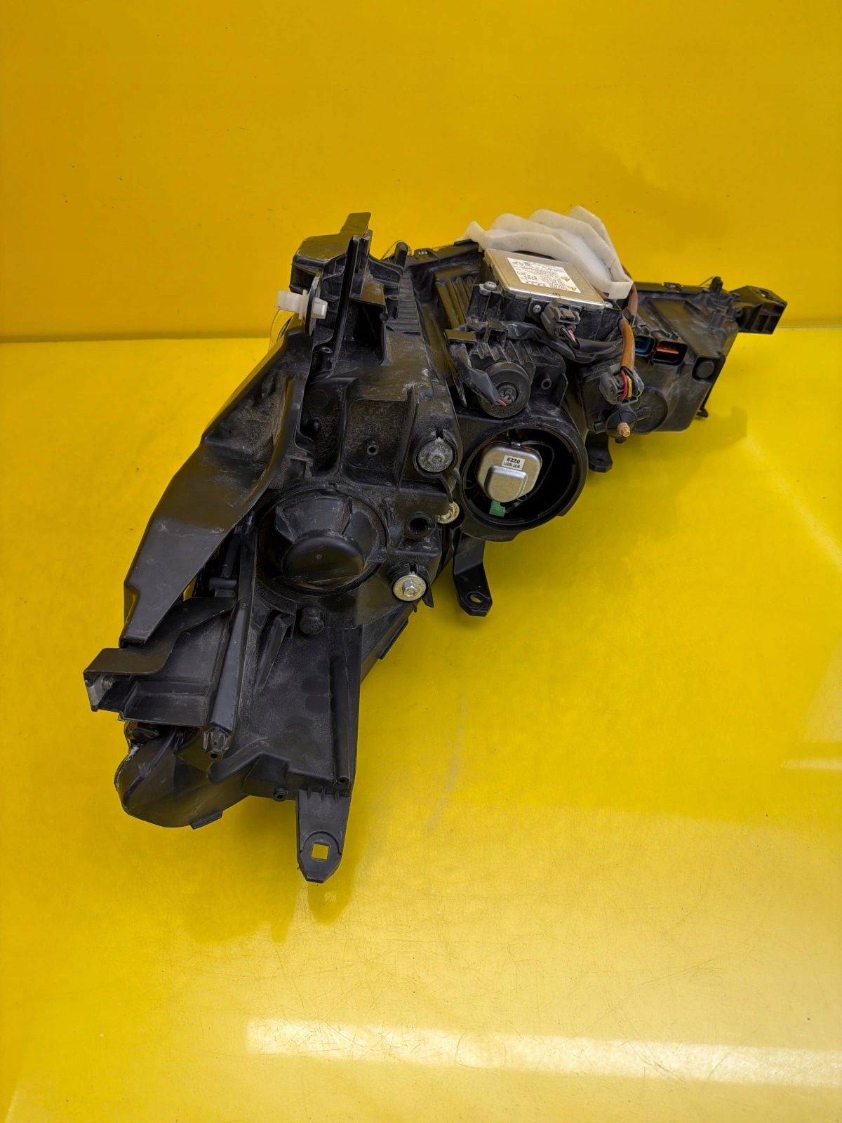 light right front Peugeot 4007 Xenon 2007-2012