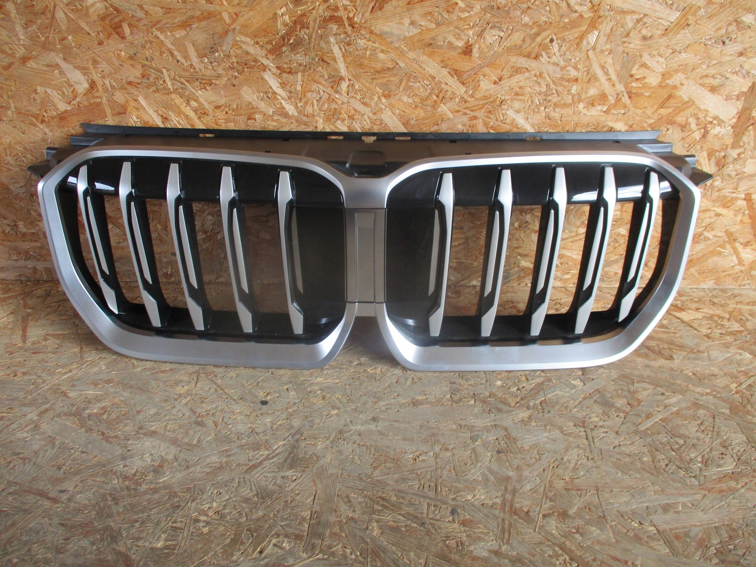 Grille BMW X1 U11