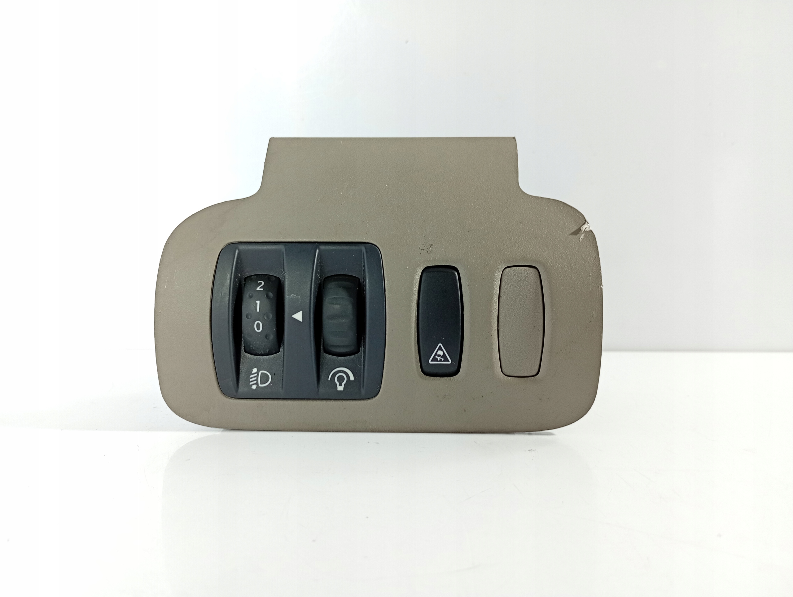 Scenic 2 II 03-09 PANEL REGULACJA button button of the lights OE 8200140985