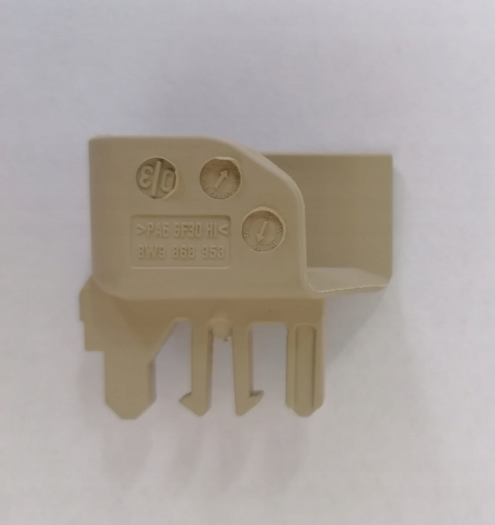 

Zabierak napędu rolety bagażnika Audi A4 A6