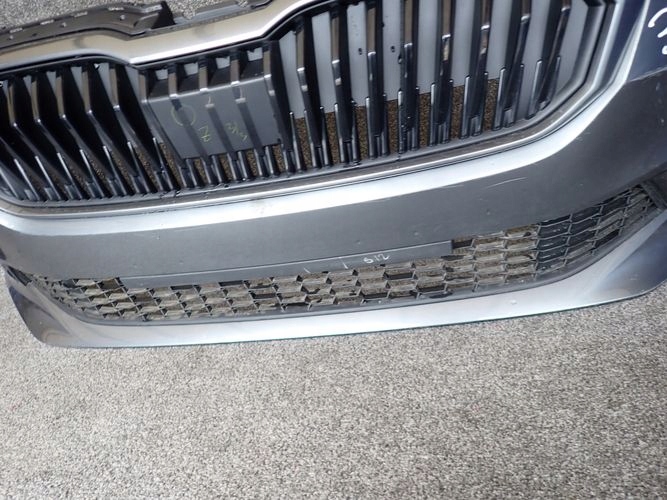 SKODA FABIA IV frontstoßstange vorne air luft