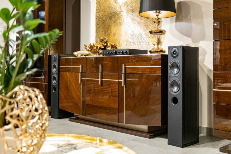 Indiana Line Nota 550X Walnut Kolumny Stereo Model Nota 550X