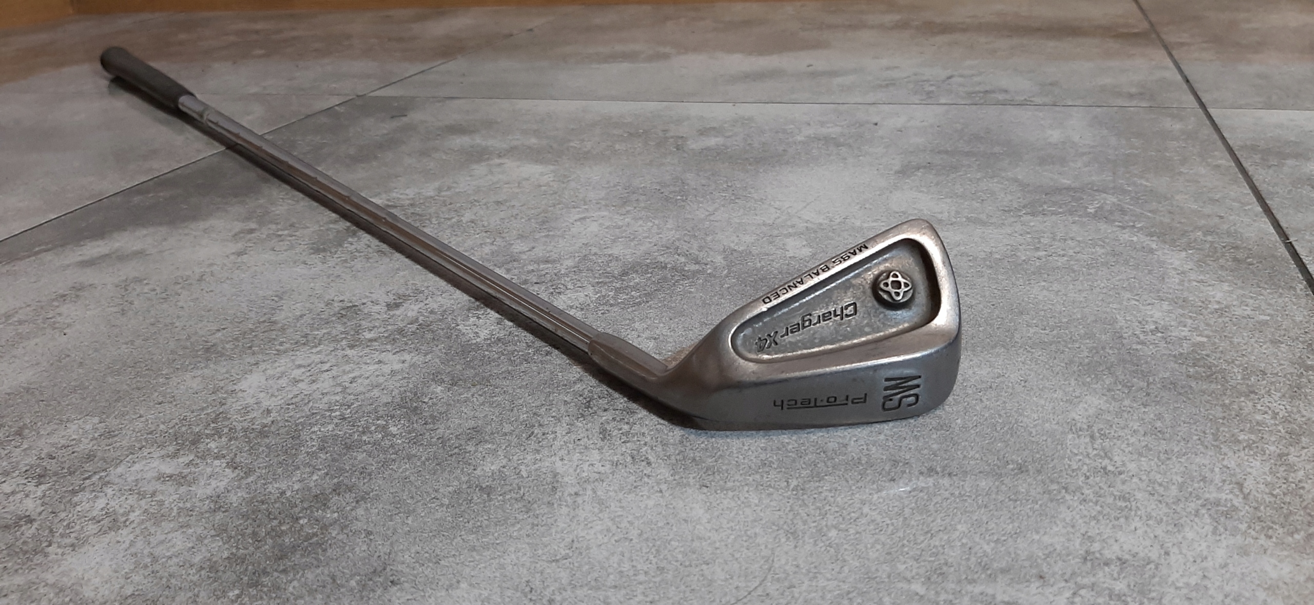 Sand Wedge Pro - Tech Charger X4 kij do golfa golf