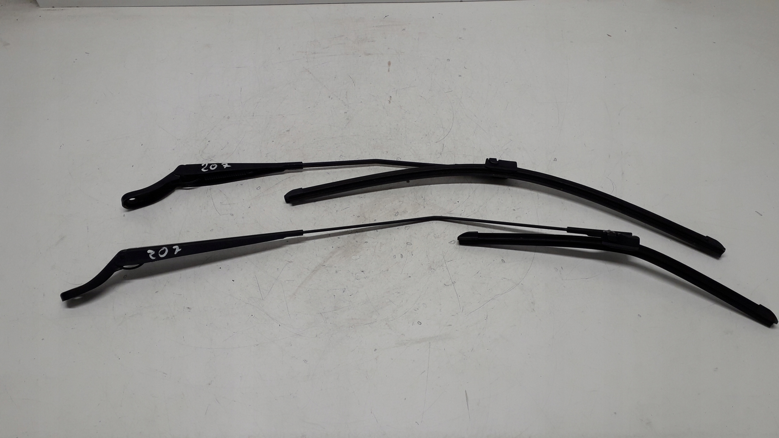 PEUGEOT 207 06- RAMIONA WYCIERACZEK