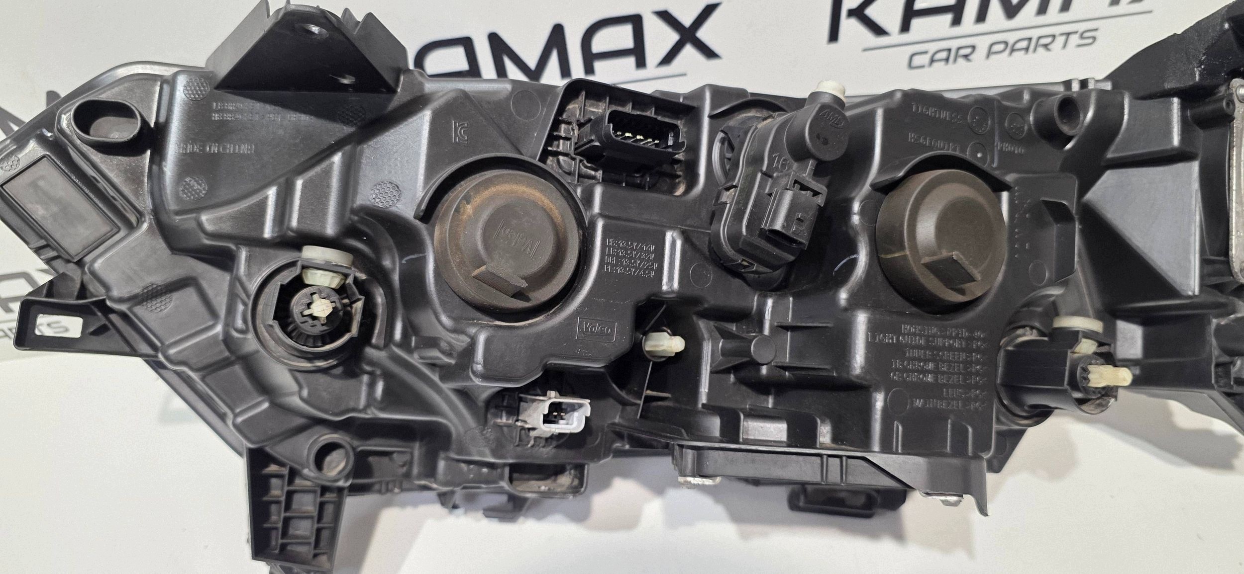 Reflektor right side Renault Koleos II 260108343R
