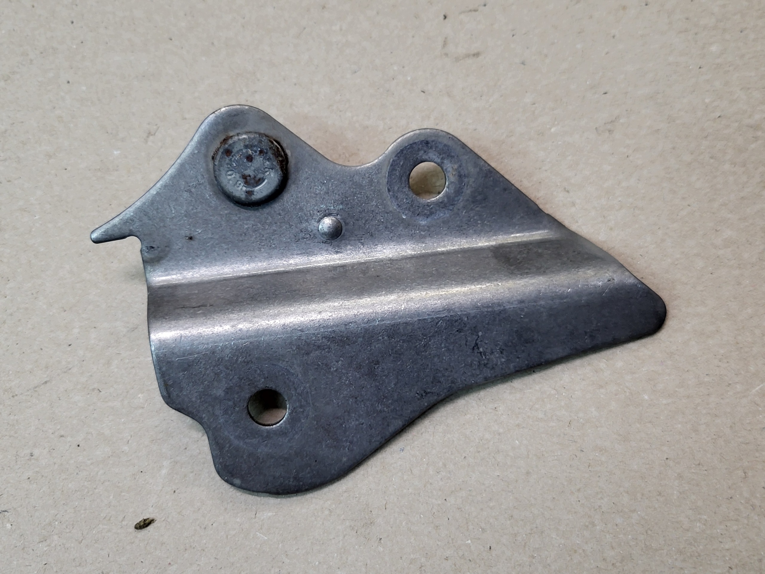 holder holder engine mount MERCEDES C-KL W205 2.0 CGI A2741421240 OE