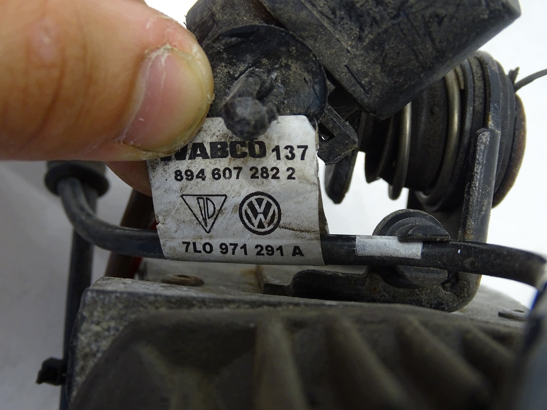 compressor; pump springing rear part AUDI Q7 7L8616006F