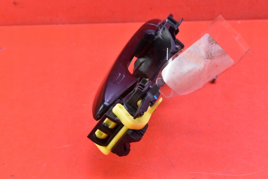 handle left front front 202 TOYOTA PRIUS 3 III XW30 LIFT 11-15