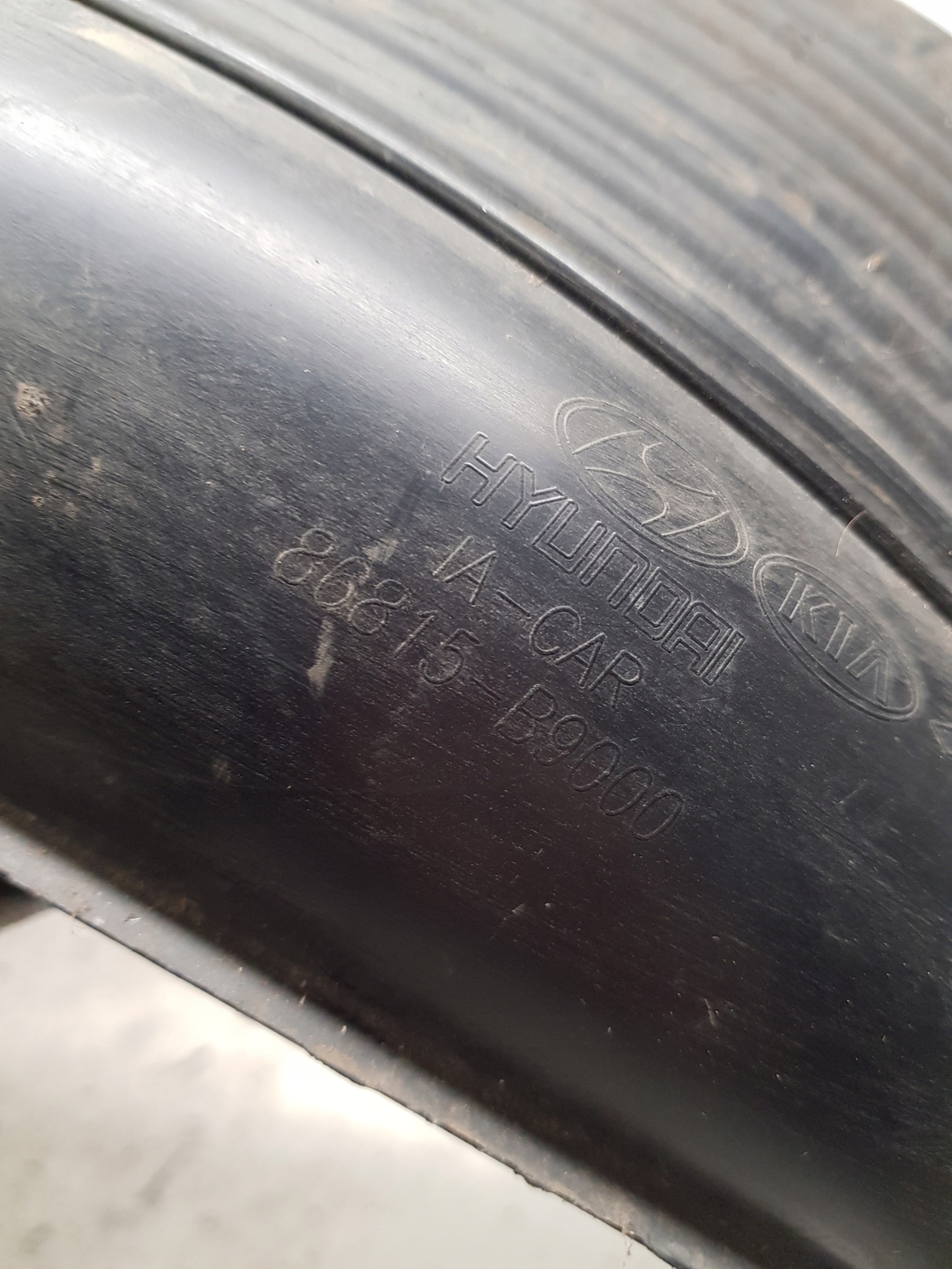 HYUNDAI I10 II mudguard left front 86815-B9000 2013