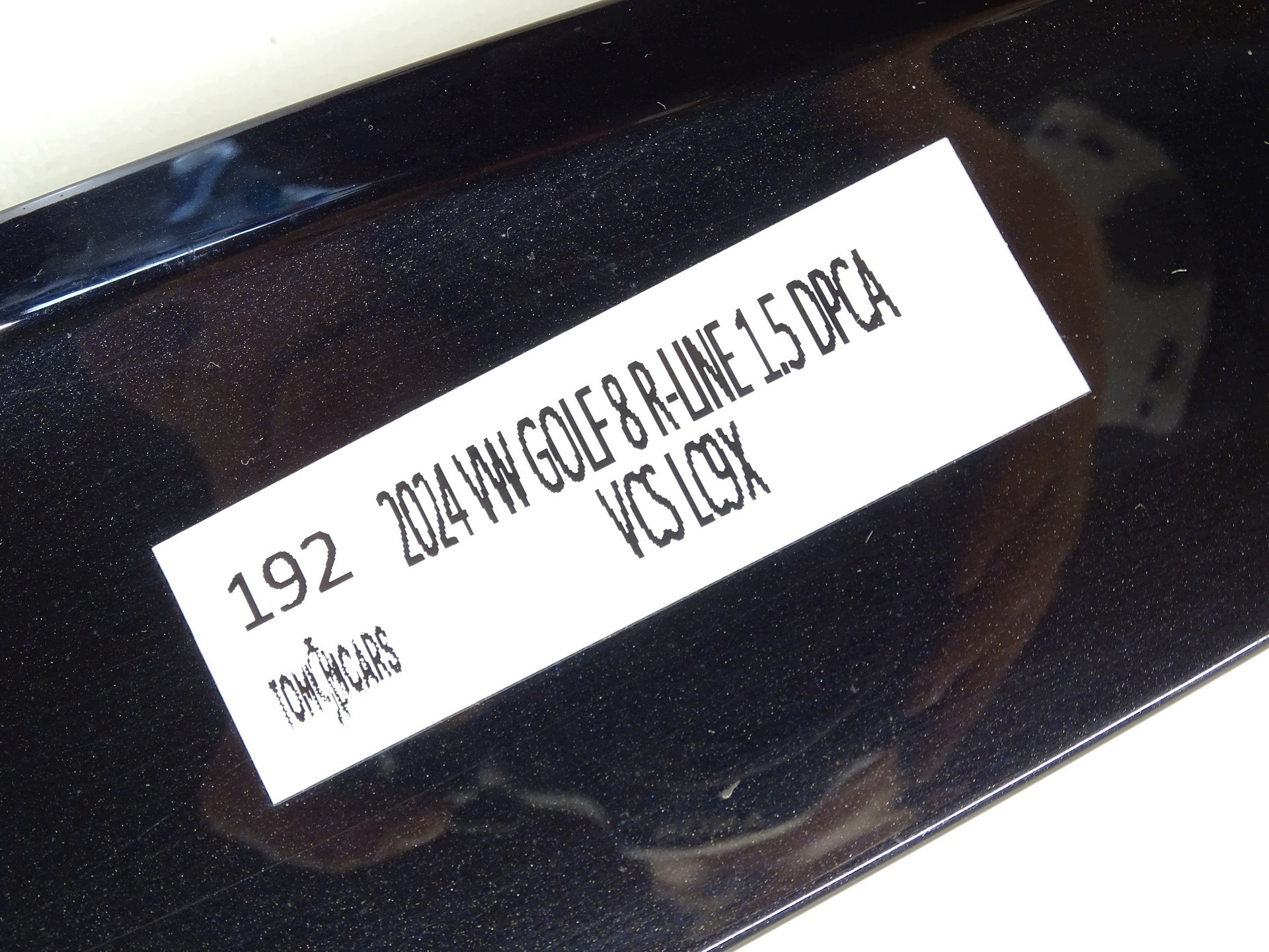 blatník pravý predok predný GOLF 8 VIII LX9C
