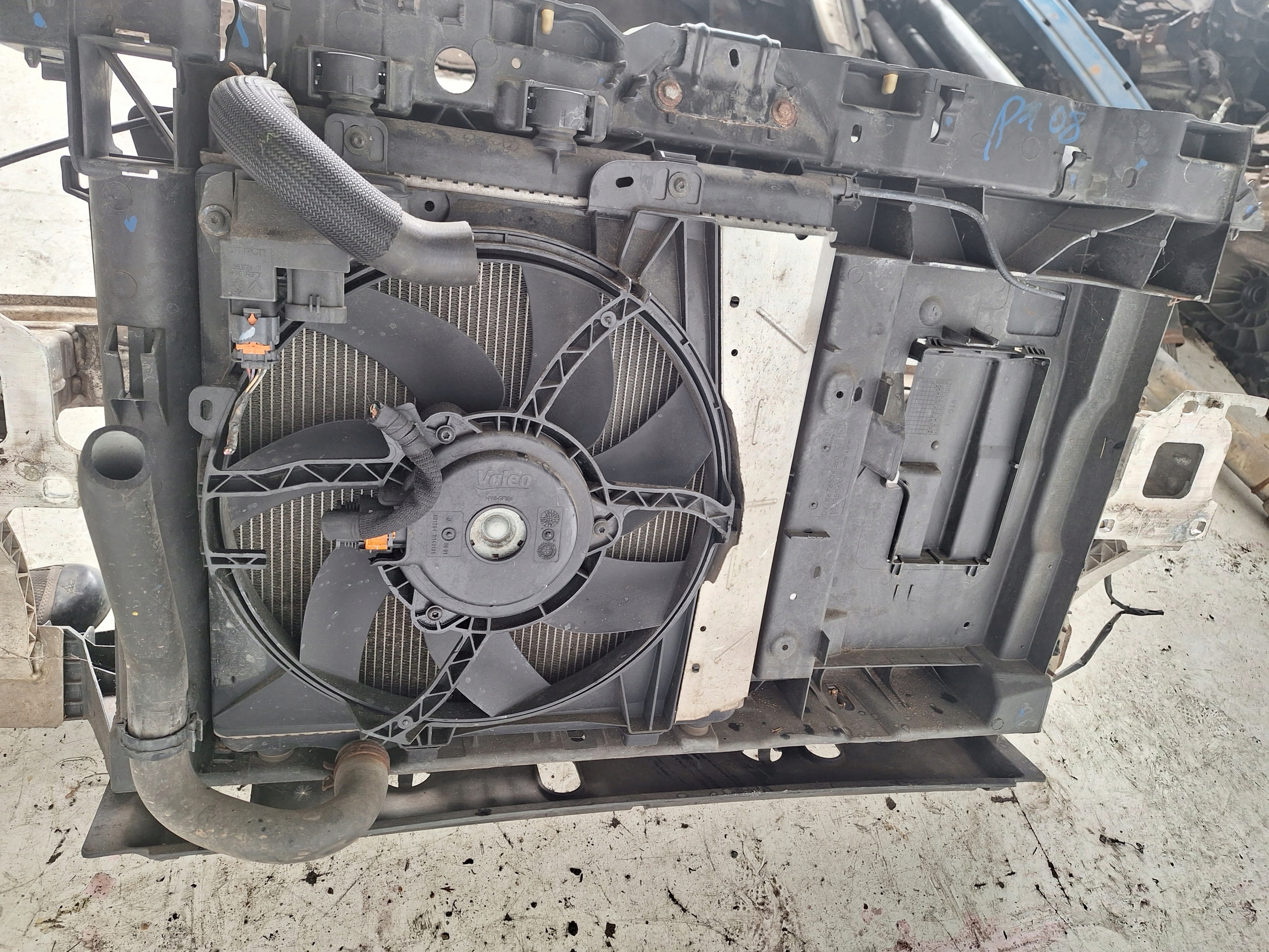 PEUGEOT 208 and 12-15 support panel for radiators petrol