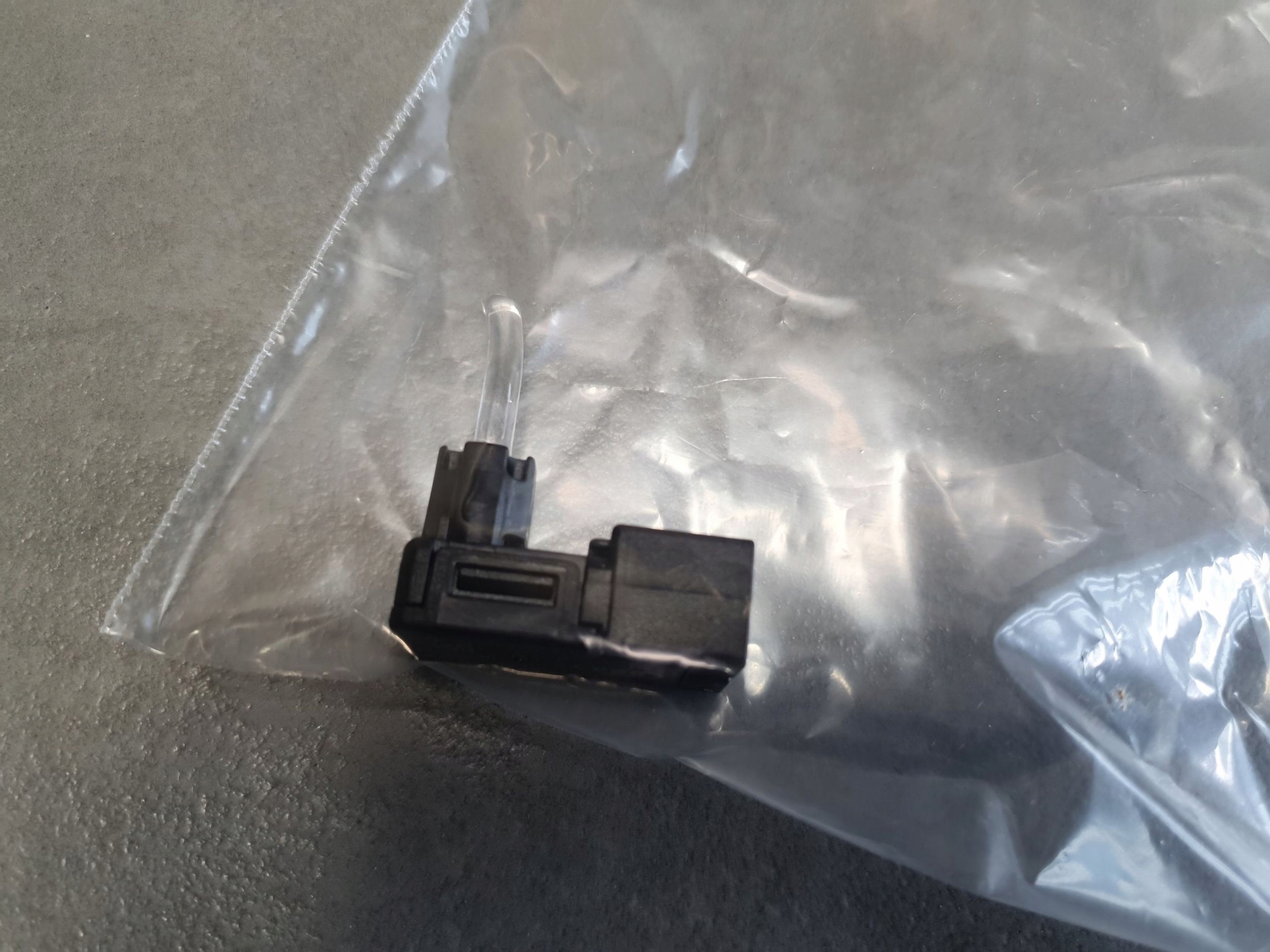 Audi Q8 handle inner right front 4M0837020C