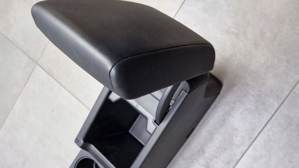 Cupra Ateca armrest tunelu 575864208F