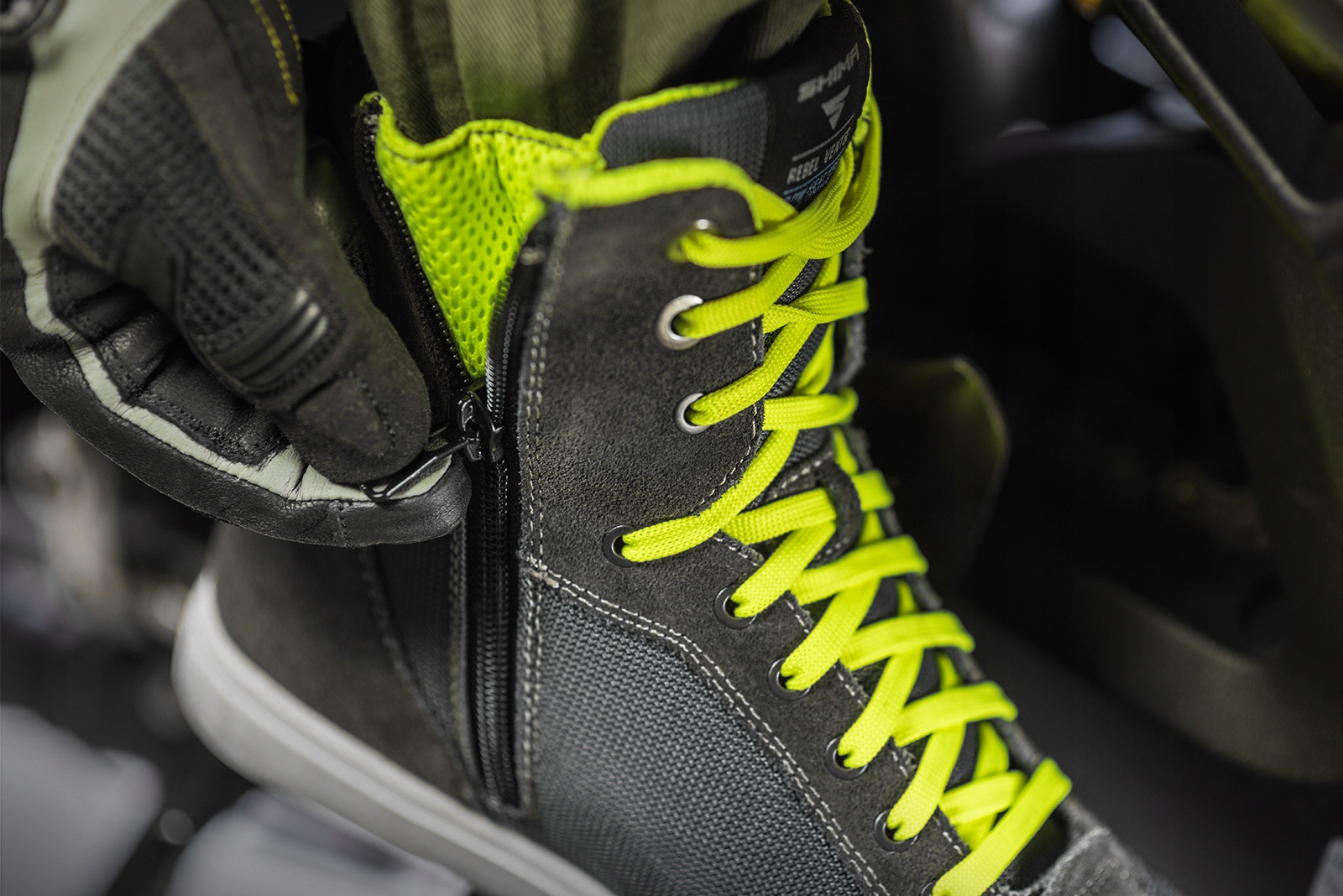 BUTY MOTOCYKLOWE TRAMPKI SHIMA REBEL VENTED GRATIS EAN (GTIN) 5901138303221