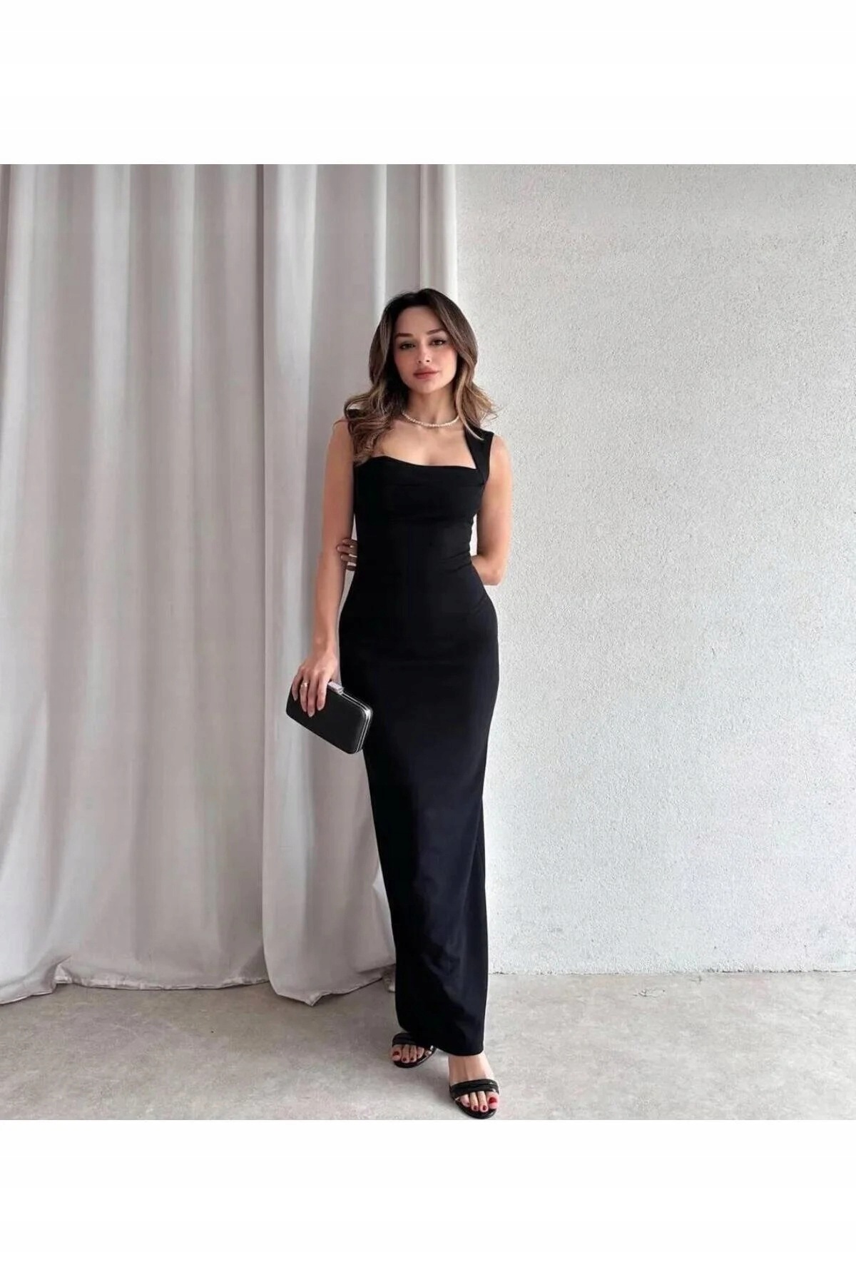Elegantní Černá Šaty S Čtvercovým Výstřihem L 5IA