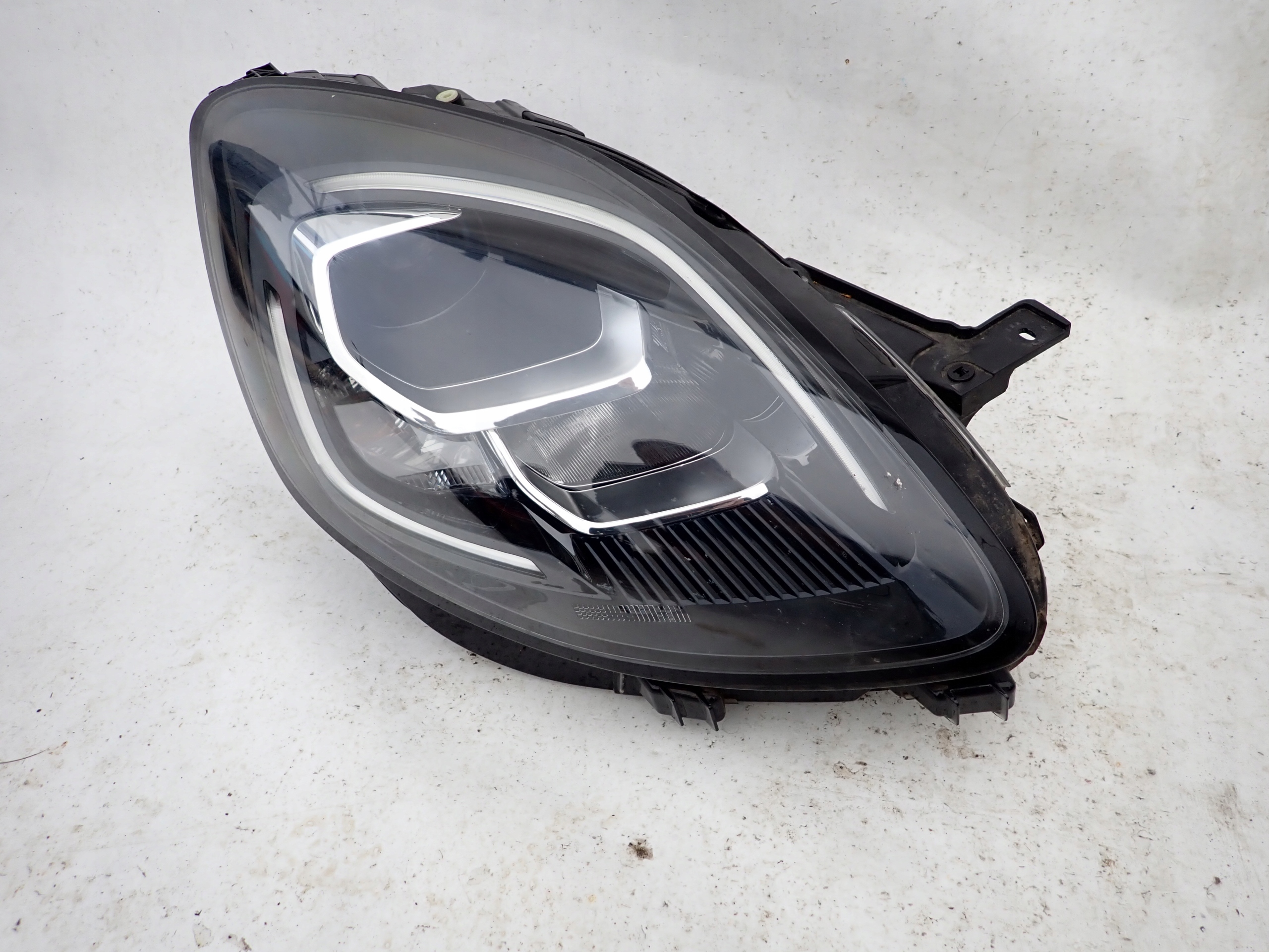 FORD PUMA 19- LED light right front