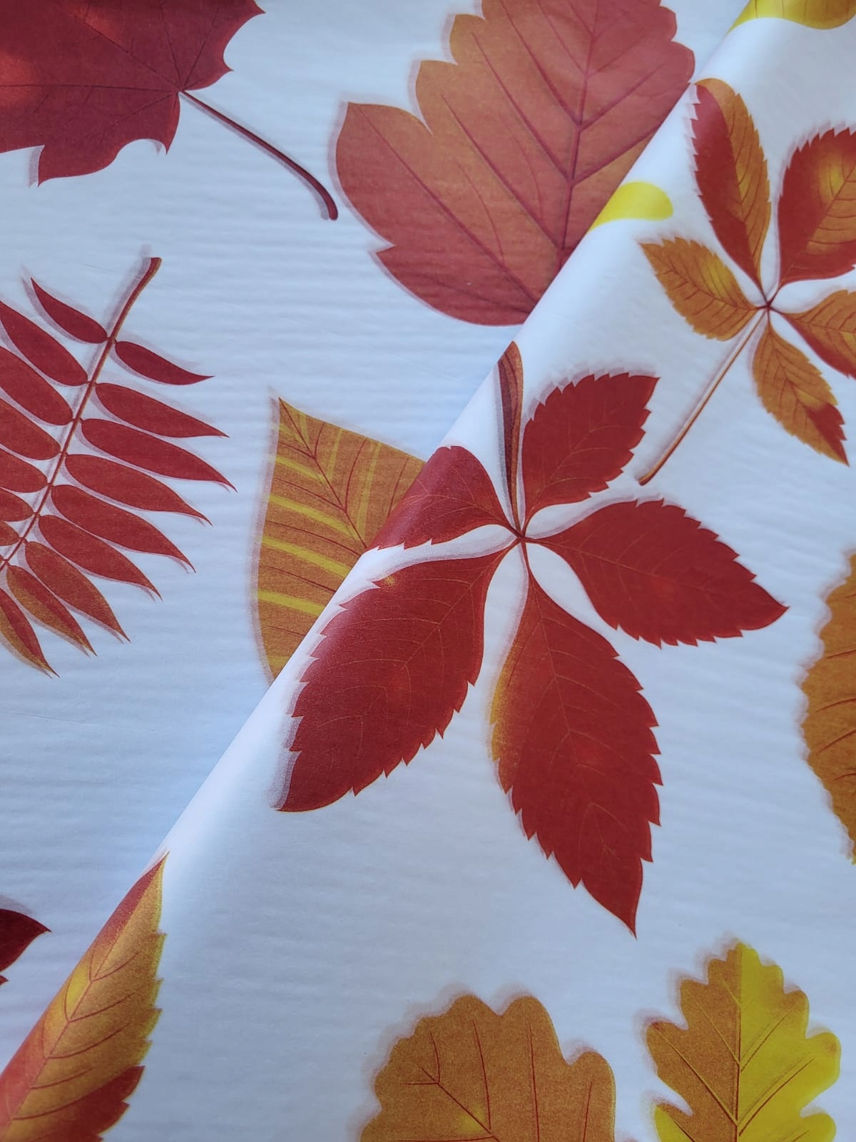 Oranžové listy, ozdobný papír 100 listů 50 x 75 cm