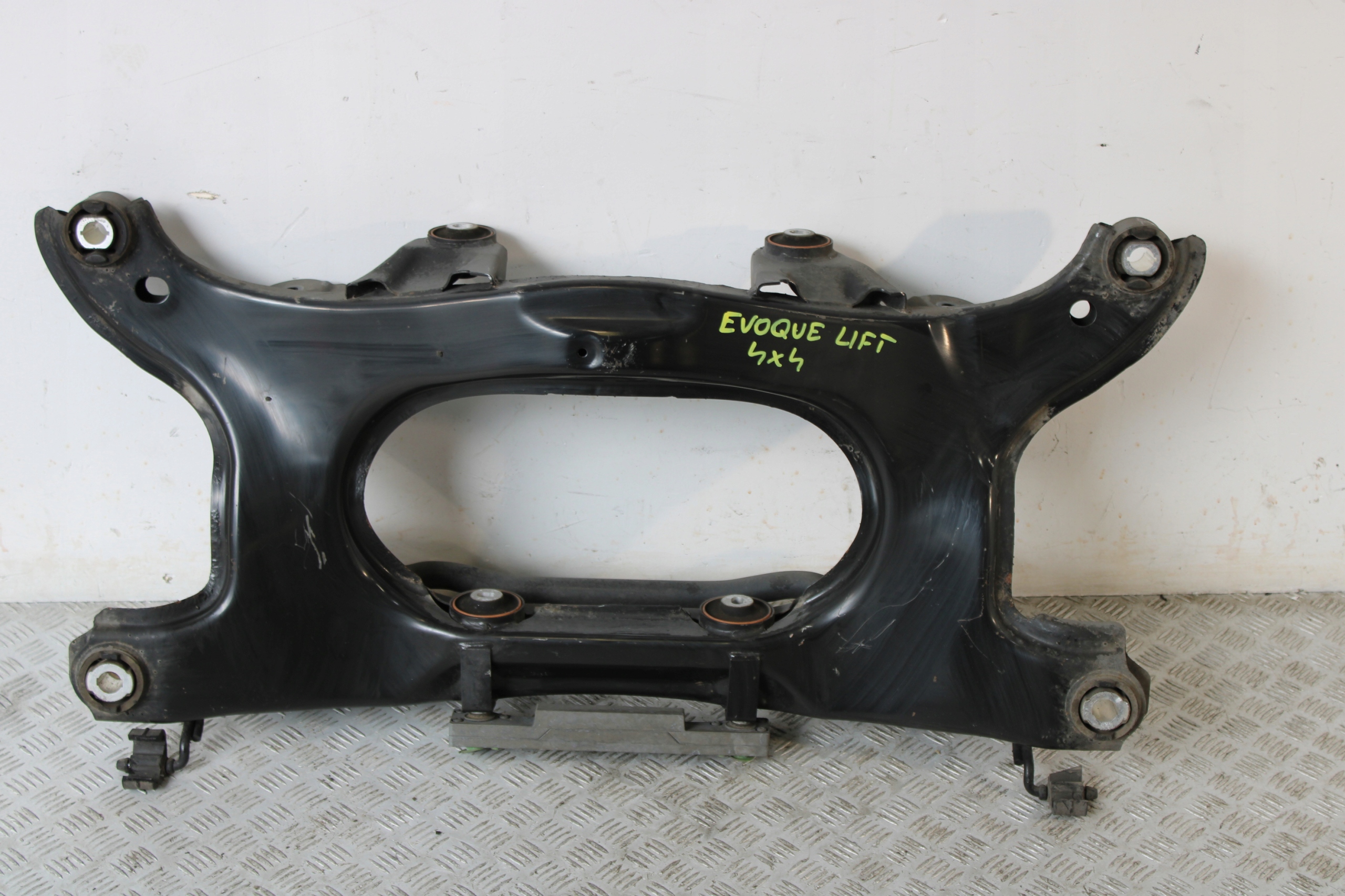 axle beam subframe axle beam rear part 4X4 EVOQUE L538 LIFT