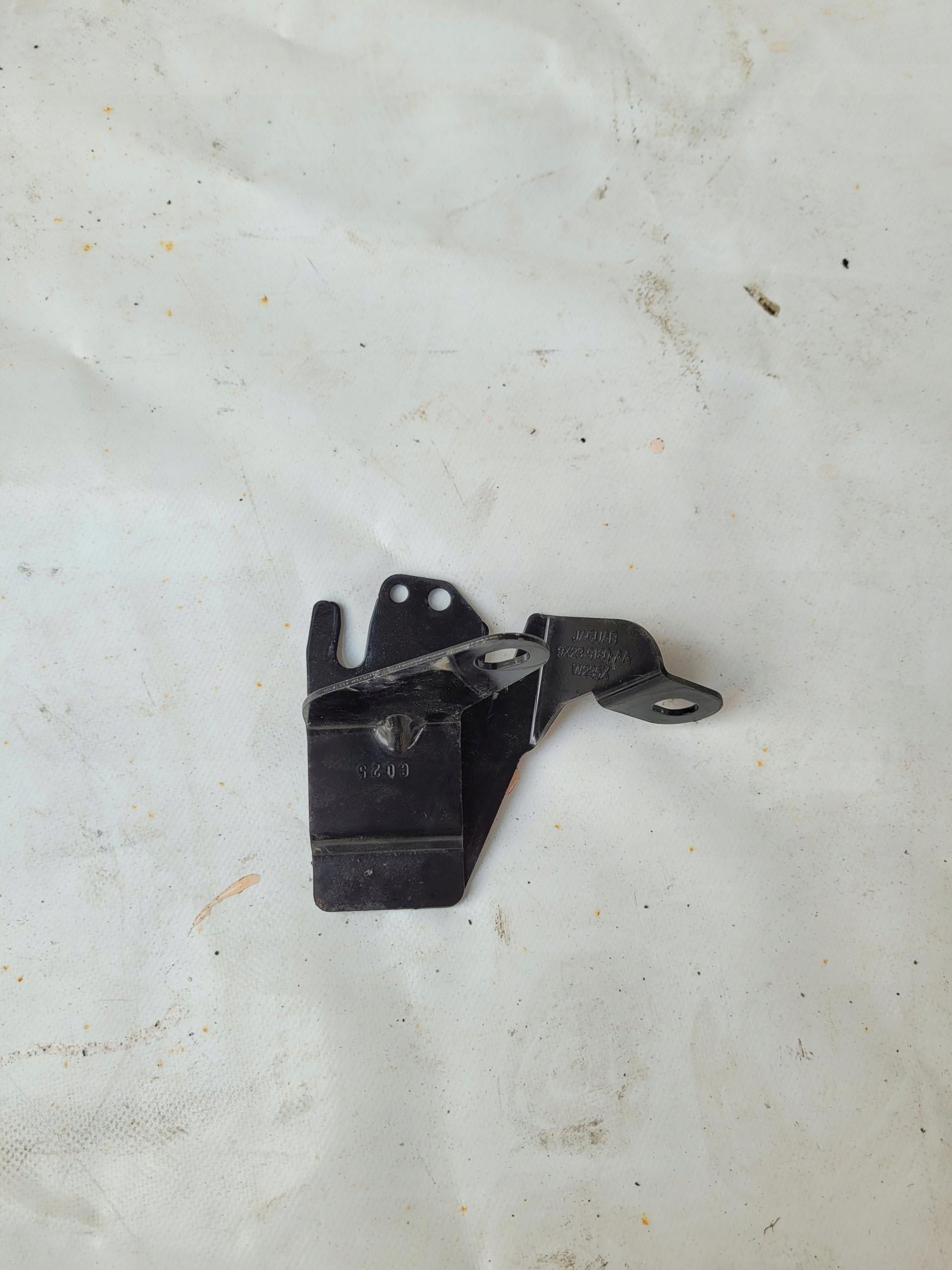 Halter filter des Kraftstoffsbehälters JAGUAR XF X250 3.0D
