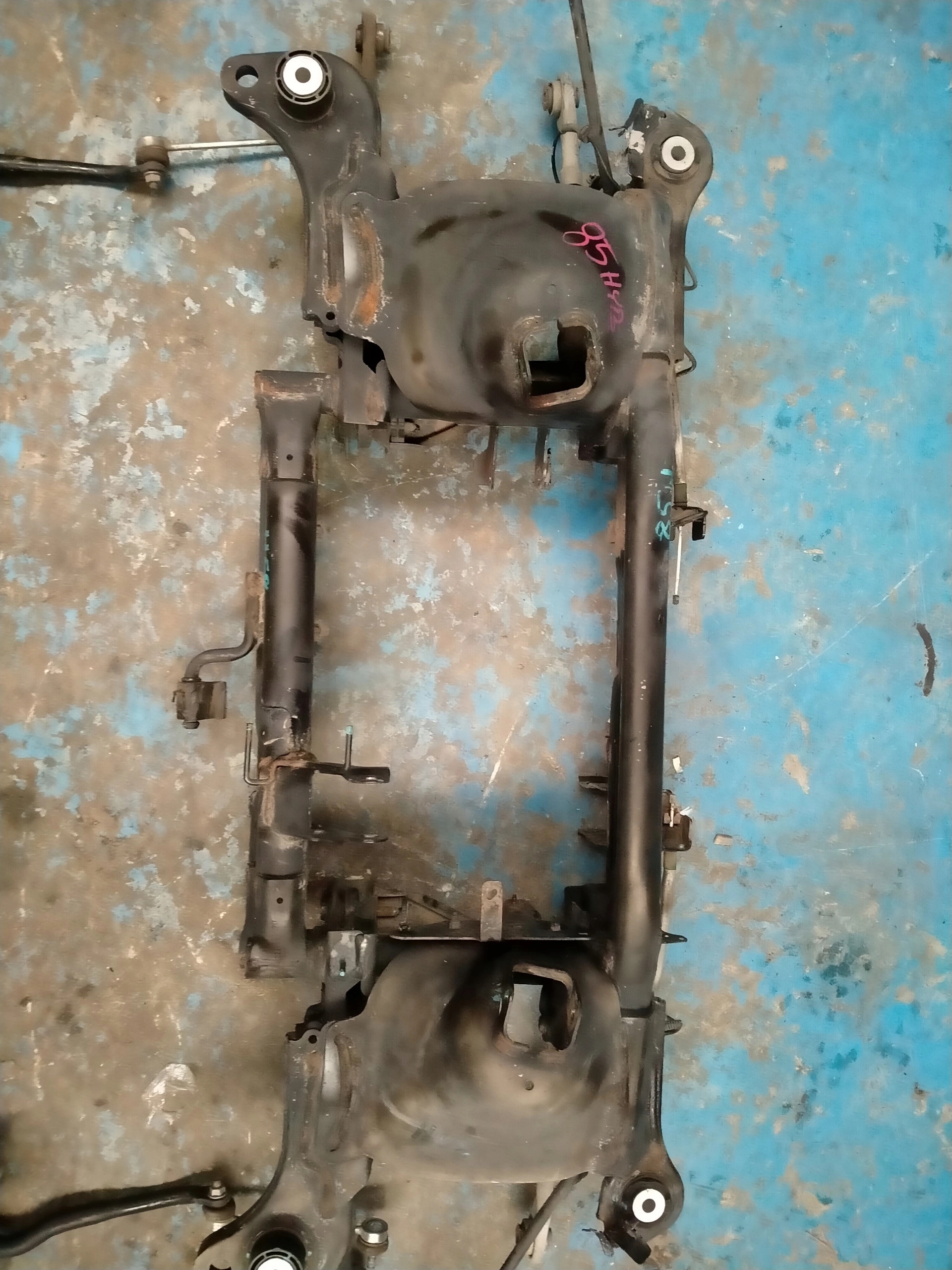 CITROEN DS5 RXH TYLNA BELKA ZAWIESZENIA HYBRYDA