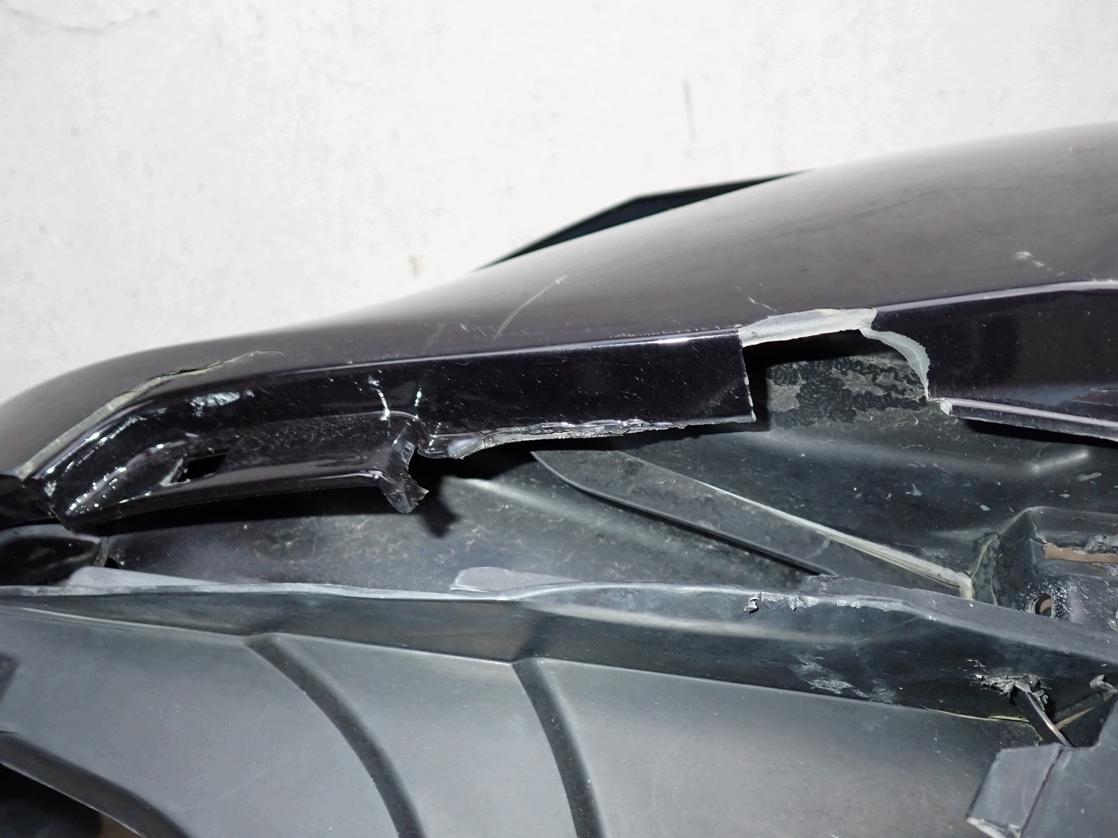 blatník levý předek přední BMW X6 E71 E72 2008-2014R 51657052399