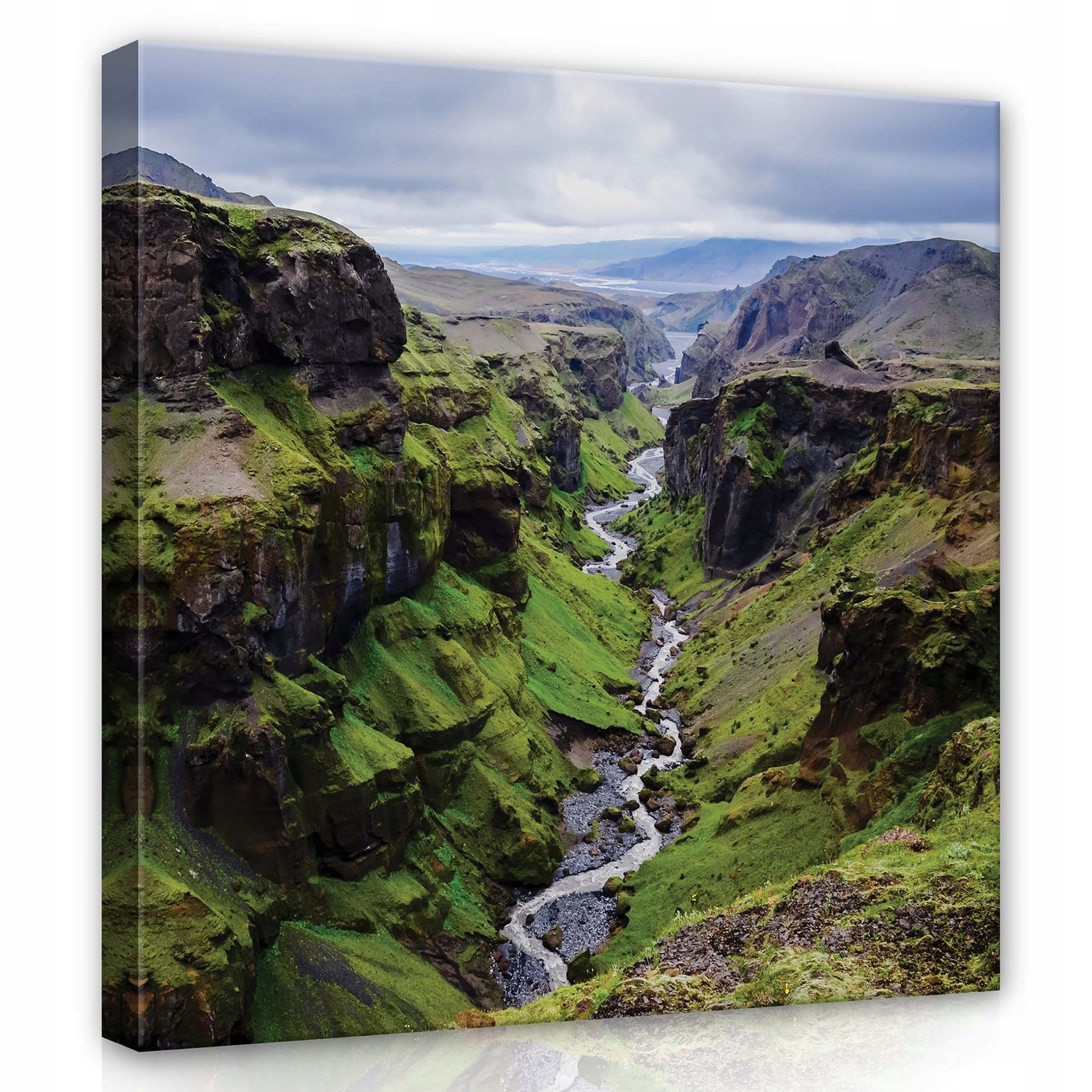 Obraz 80x80 Kaňon řeka hory skály zeleň mraky panorama příroda