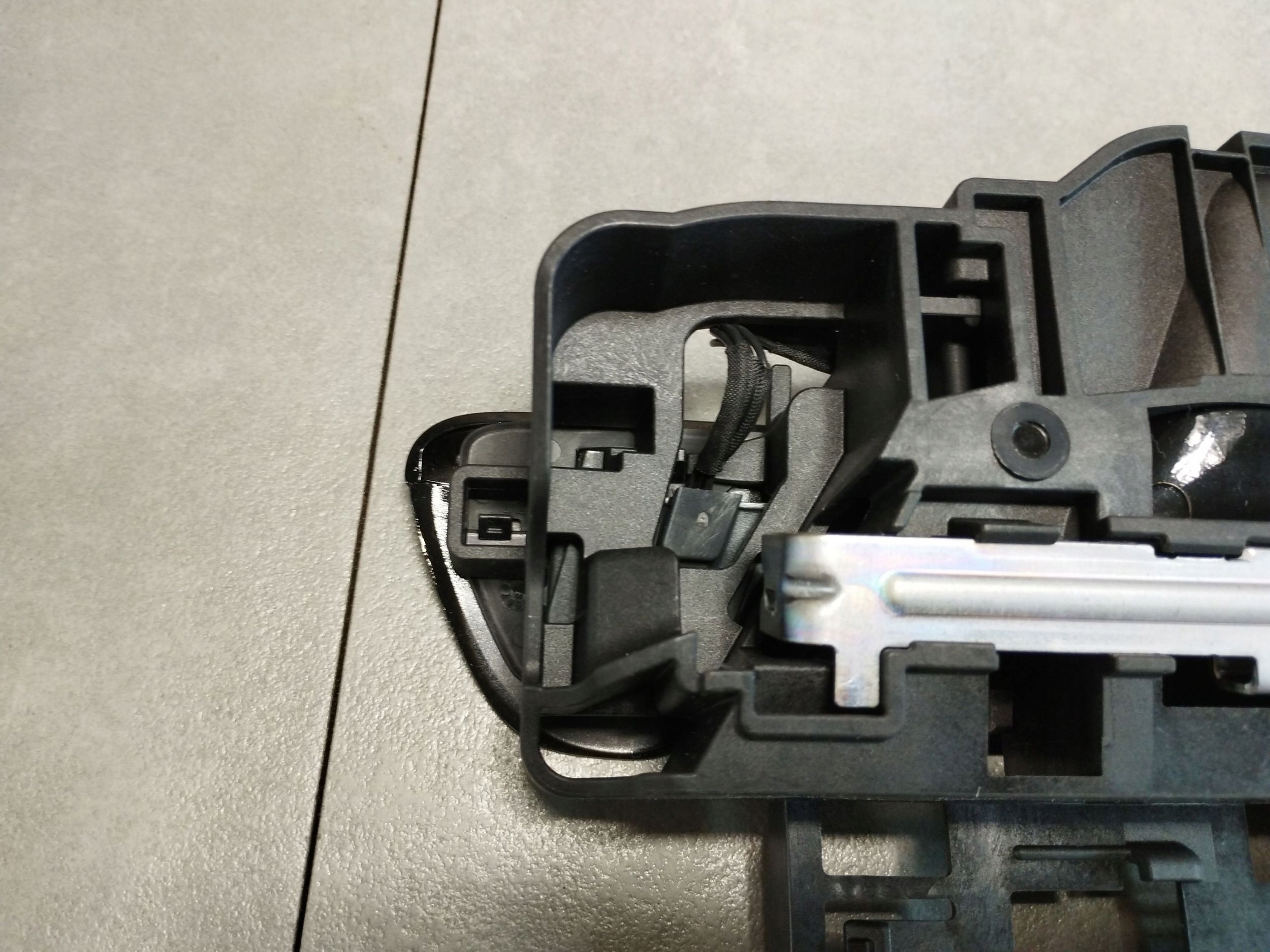 Audi A5 b10 handle exterior left rear 8B3837811E