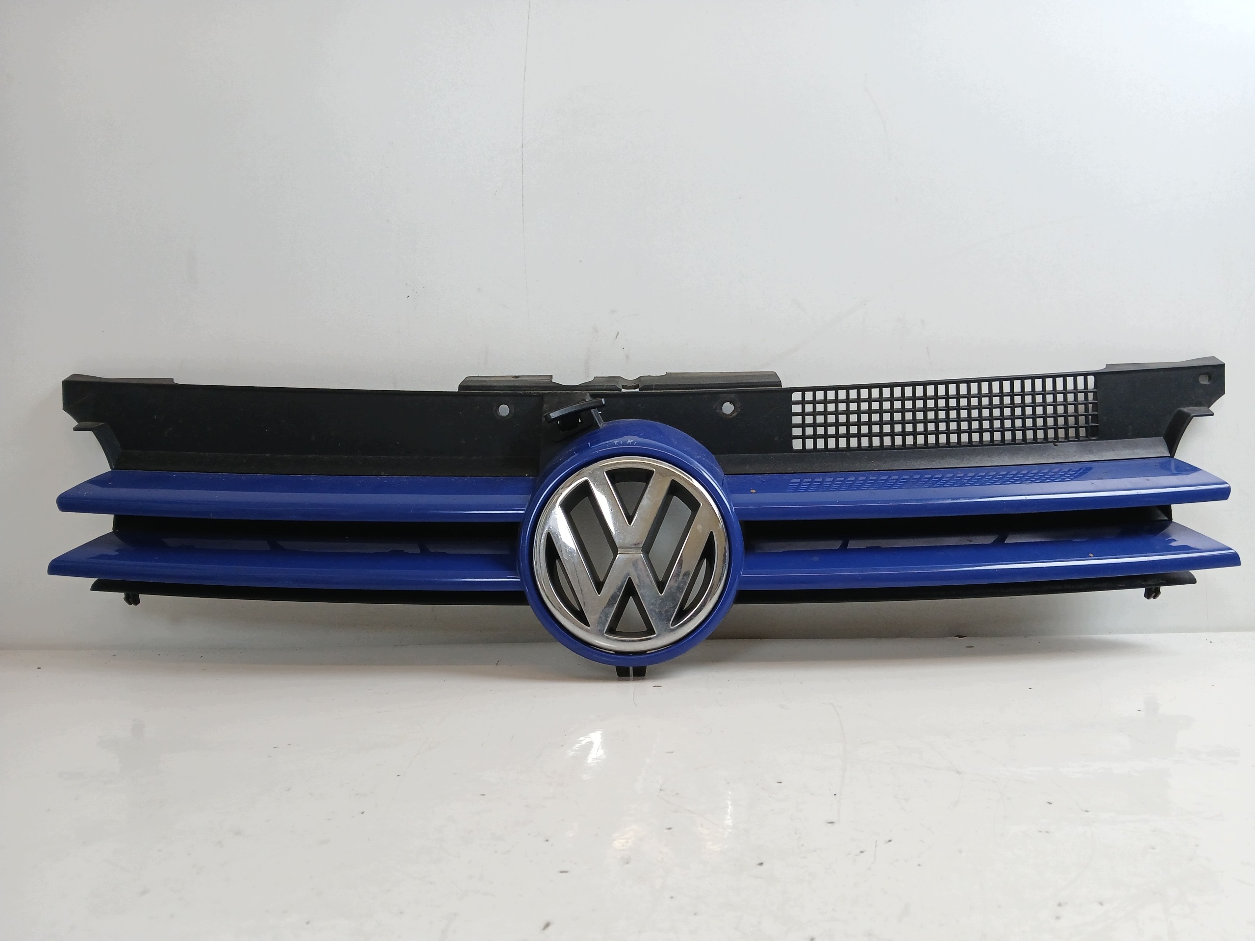 VW GOLF IV grill grille radiator blue 1J0853655G