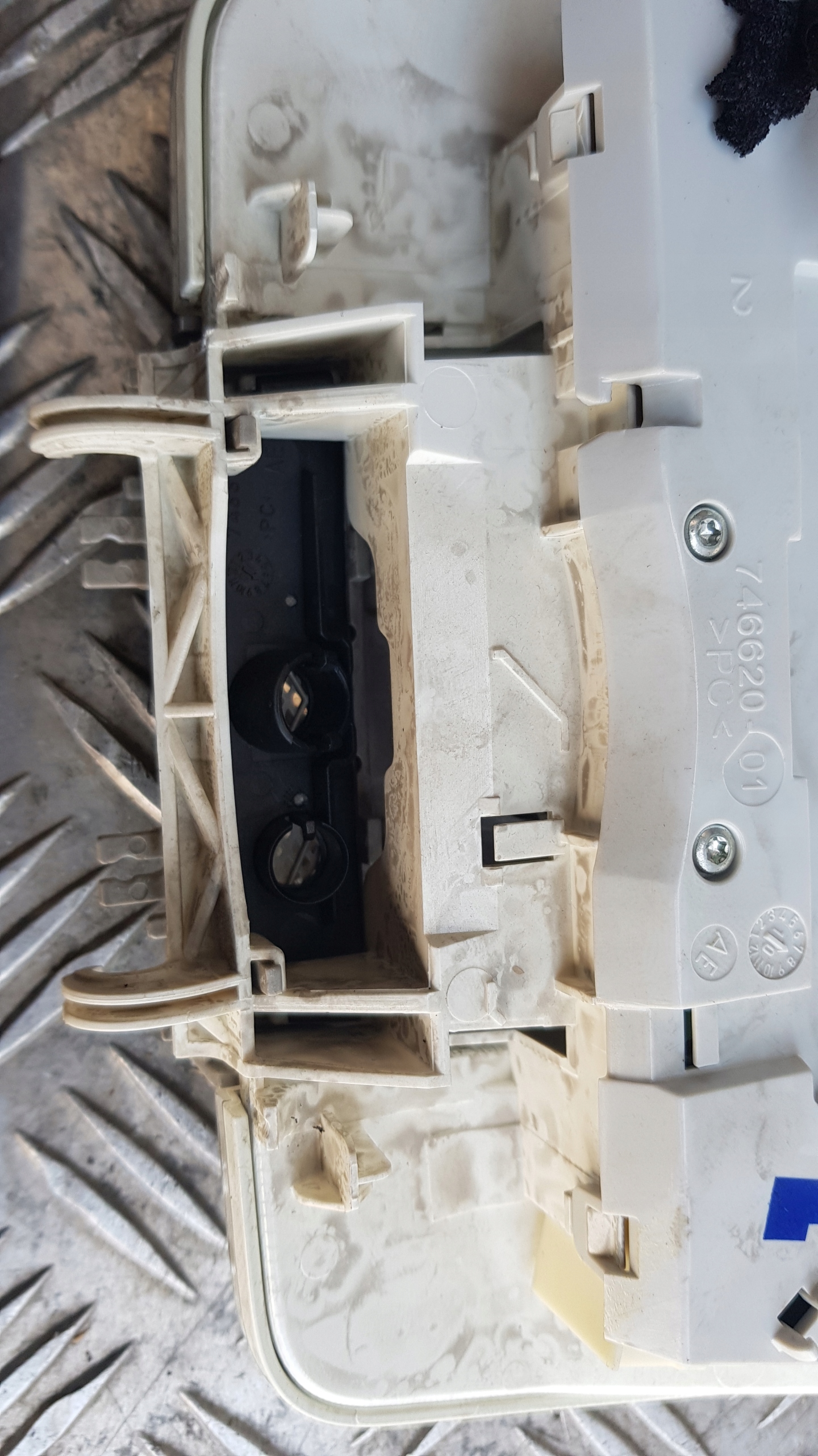 MERCEDES W204 OSWIETLENIE cabs light a2048202001