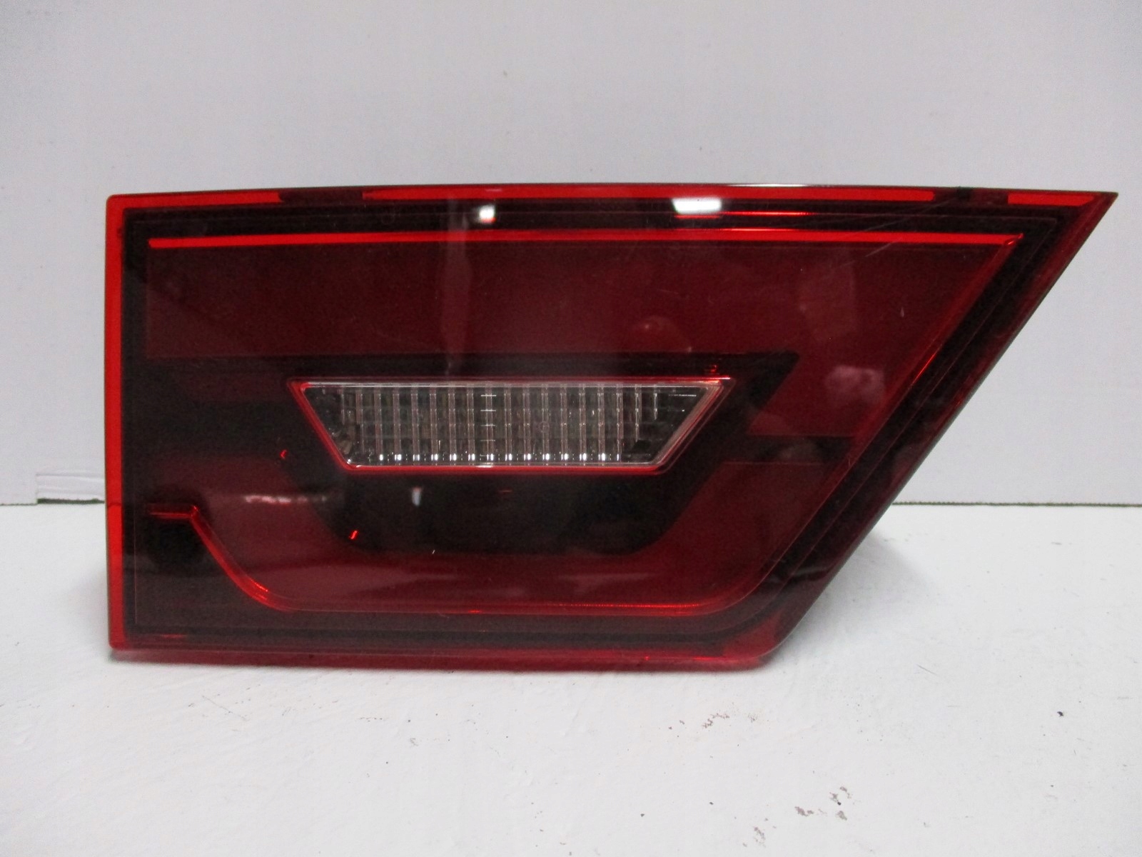 light JAGUAR E-PACE 17R J9C3-13193-CC J9C3-13192-CC LED right left