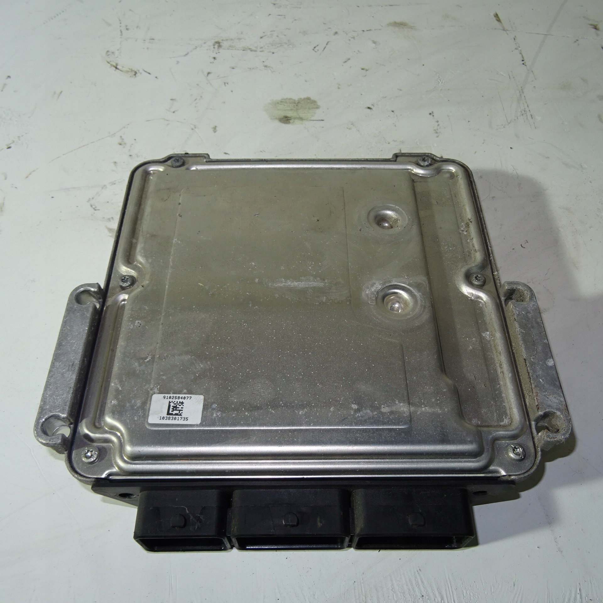 RENAULT KOLEOS 2.0DCI control unit of the engine 23710JG70A