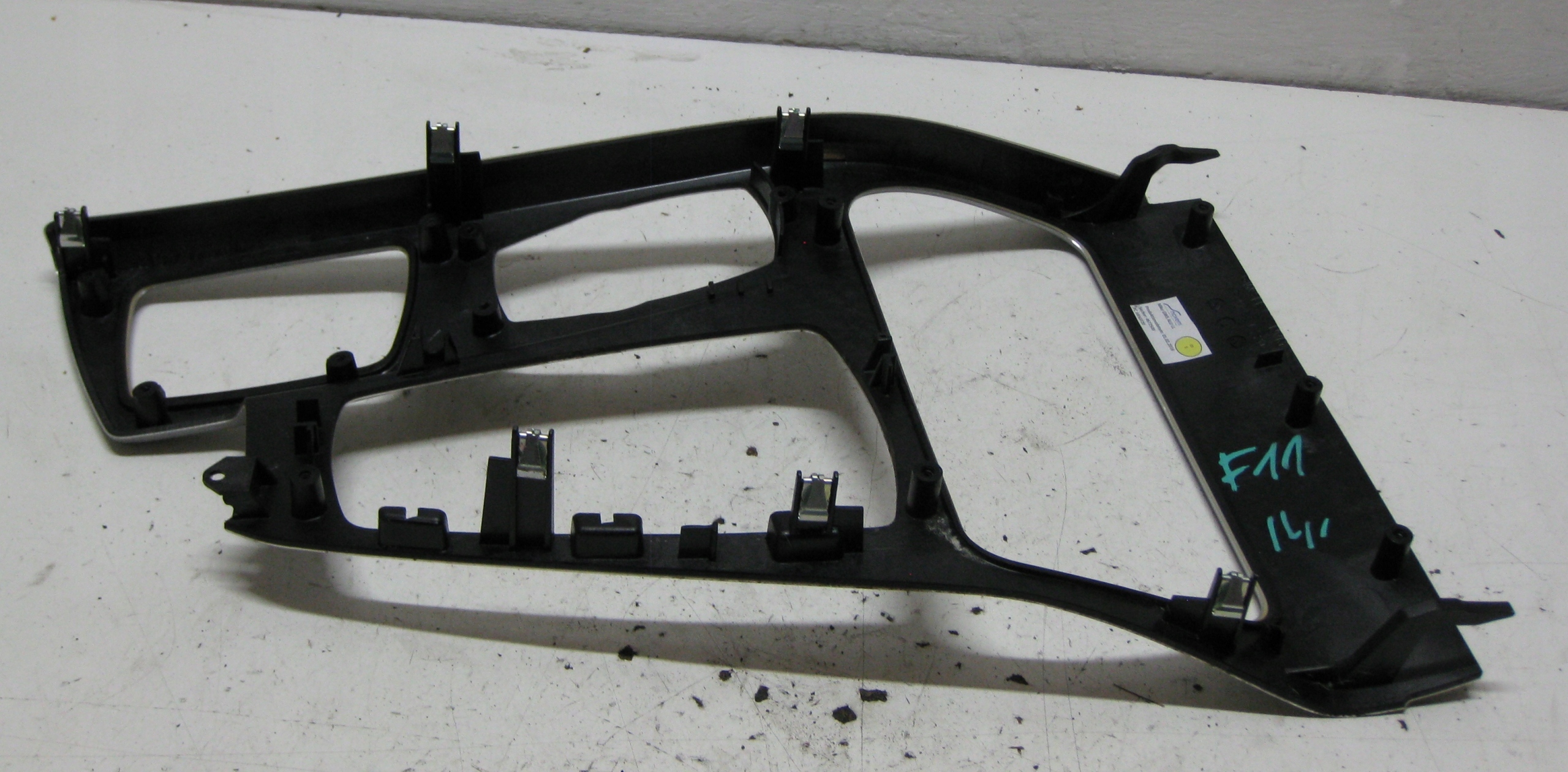 BMW F11 2.5 D 14R frame TUNELU SRODKOWEGO
