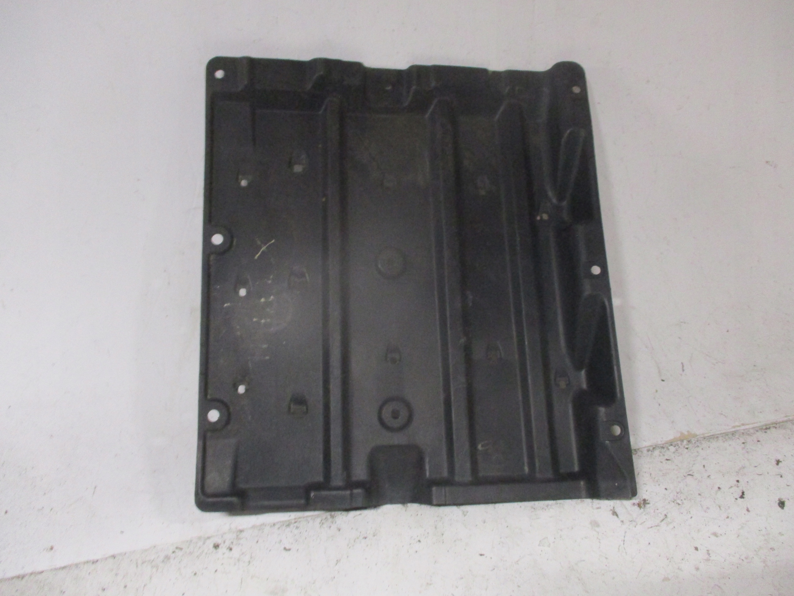 cover chassis NISSAN X TRAIL 74812-3UB0A