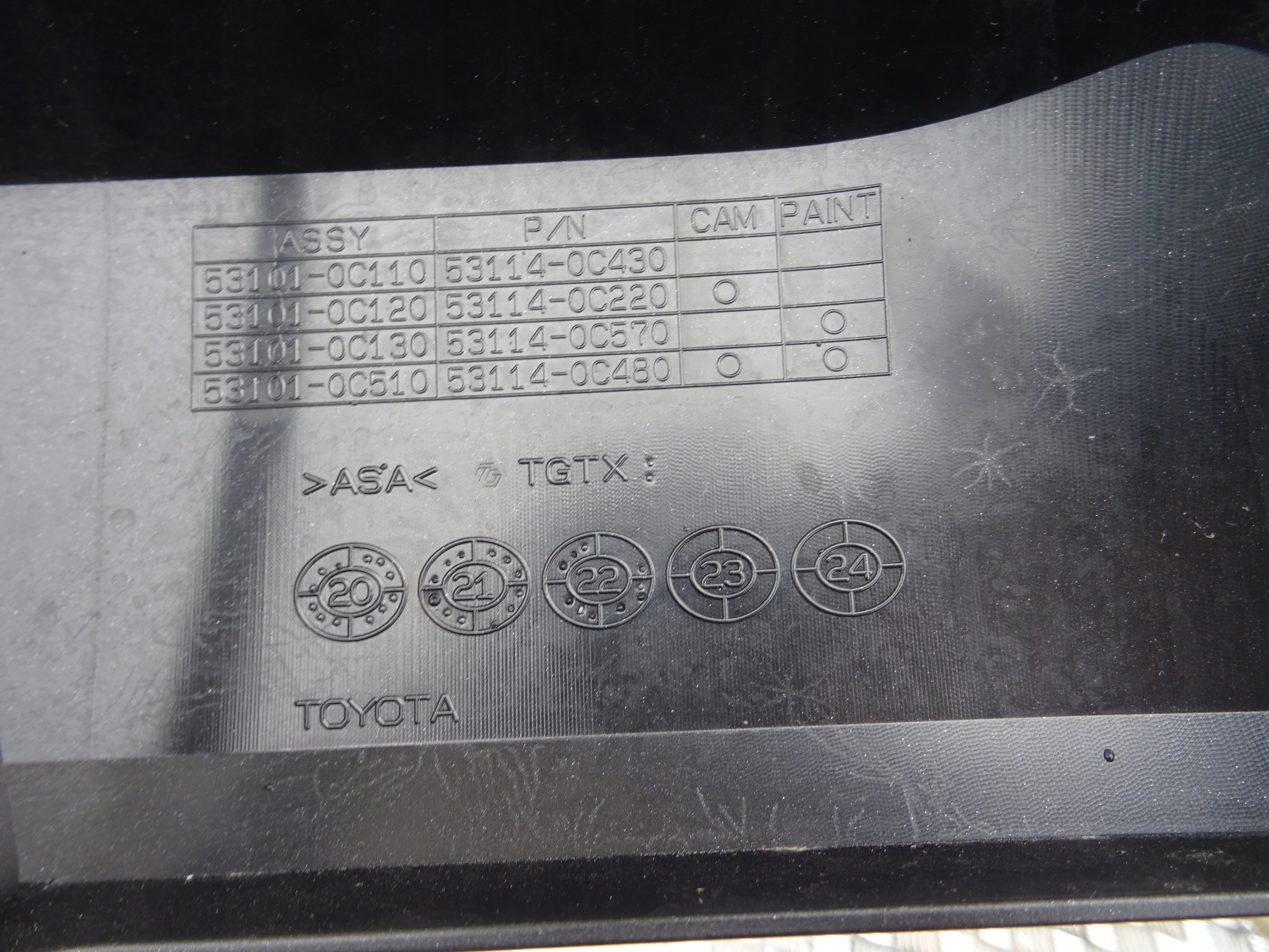 TOYOTA TUNDRA LIMITED CREW MAX 2022 2023 GRILL ATRAPA PRZÓD USA Strona zabudowy przód