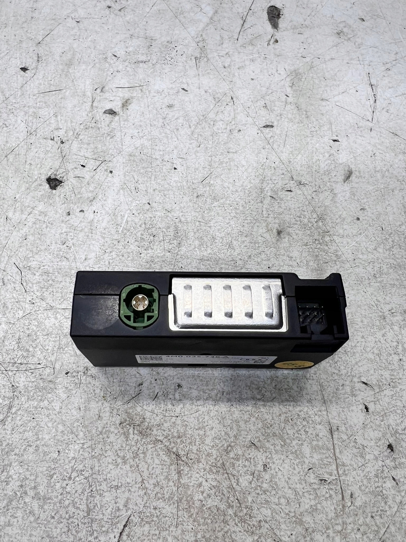 adapter PORT USB AUX AUDI Q7 4M 4M0035736A