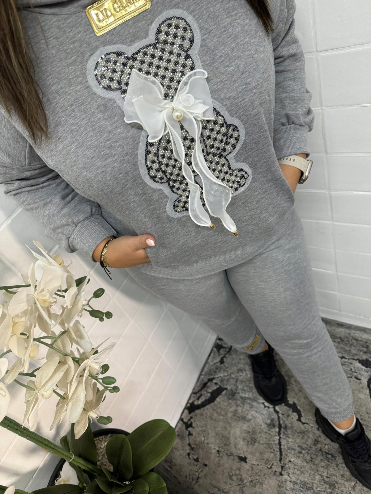 Teplákovka šedý LilGlam 44/46 s medvídkem medvídek XXL
