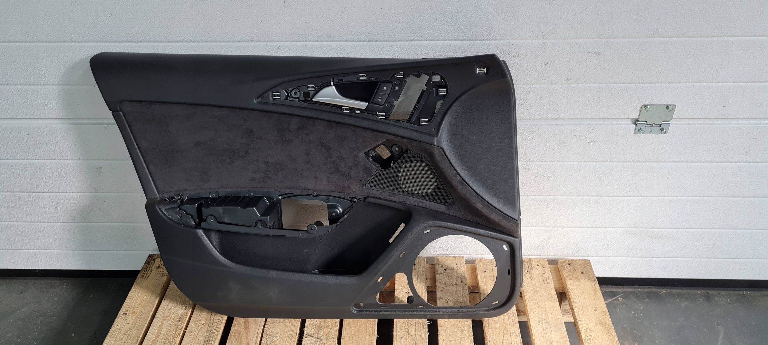 S6 C7 4G A6 LIFT side door left front ALCANTARA 4G1867103AE