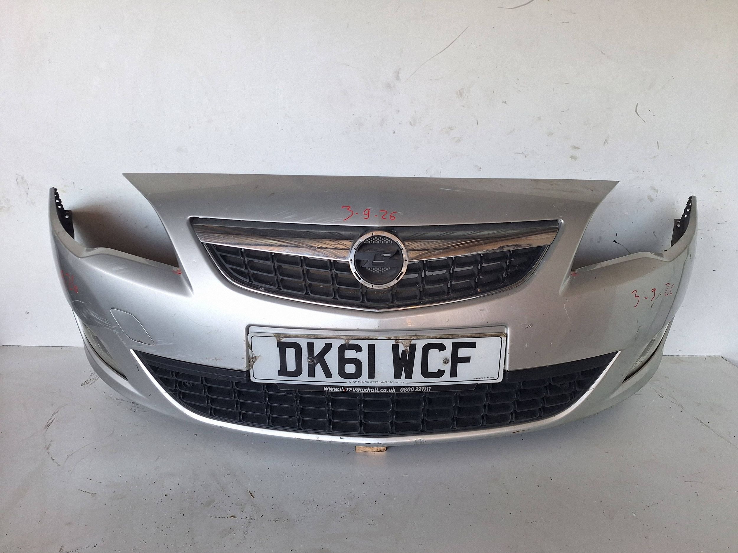 OPEL ASTRA J ASTRA IV 09-13 bumper + blinds 13264403