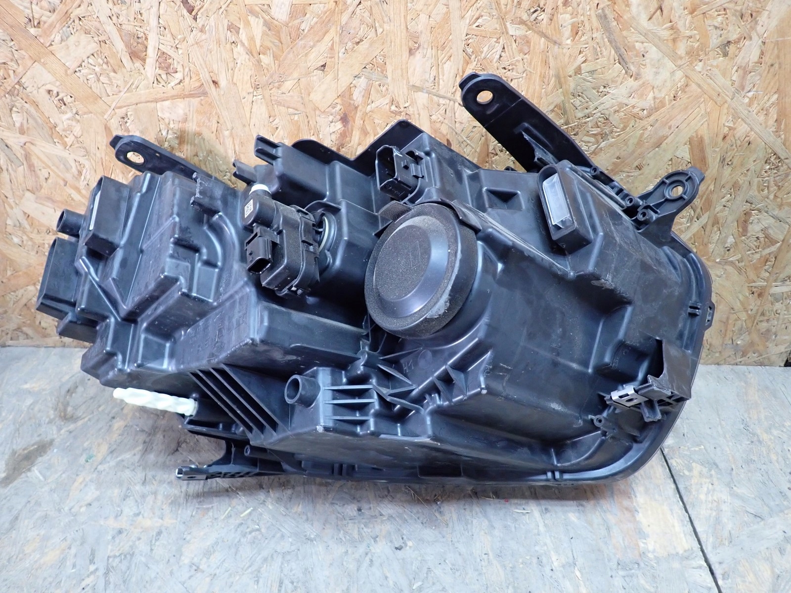 light left REFLEKTOR left LED DACIA DUSTER 2 II HM LIFT 21-24R 260602515R