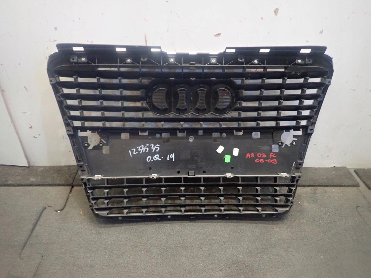 GRILL AUDI A8 D3 LIFT 2005- 4E0853653AC