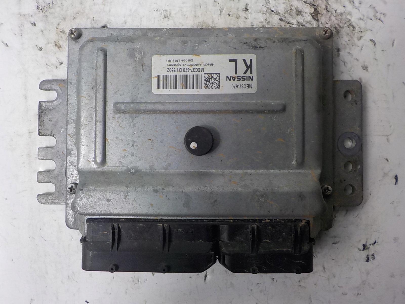 NISSAN NOTE and computer control unit MEC37-670 KL