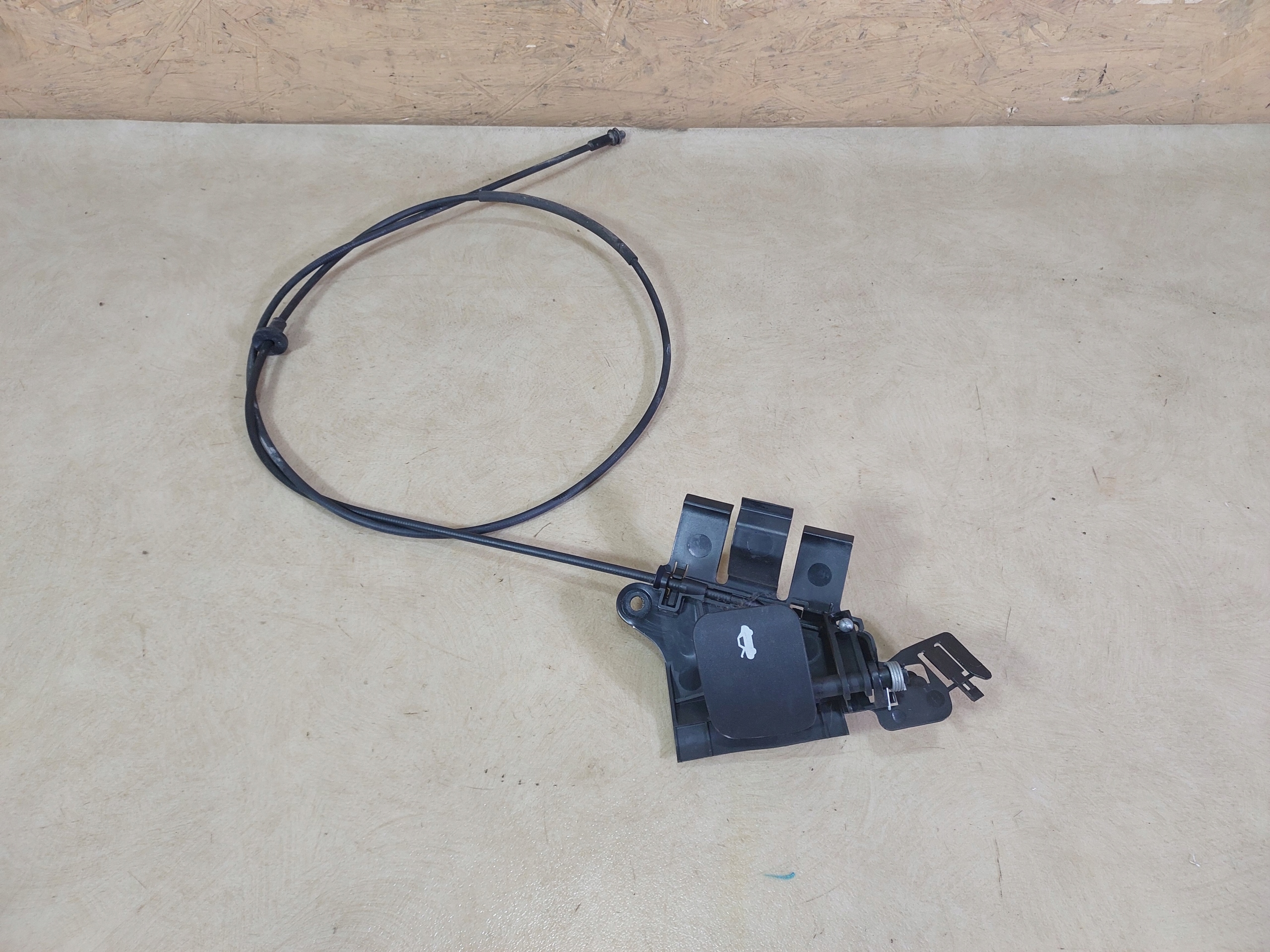 FIESTA MK6 ТРОС РУЧКА КАПОТА