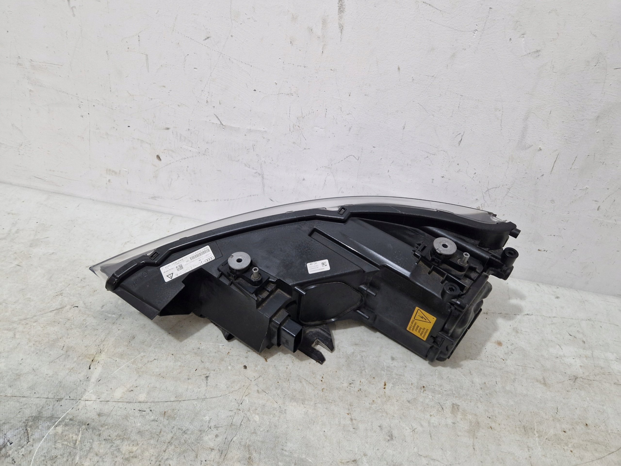 light right front XENON AUDI A1 and 8X 2010-2014 8X0941004J EUROPA