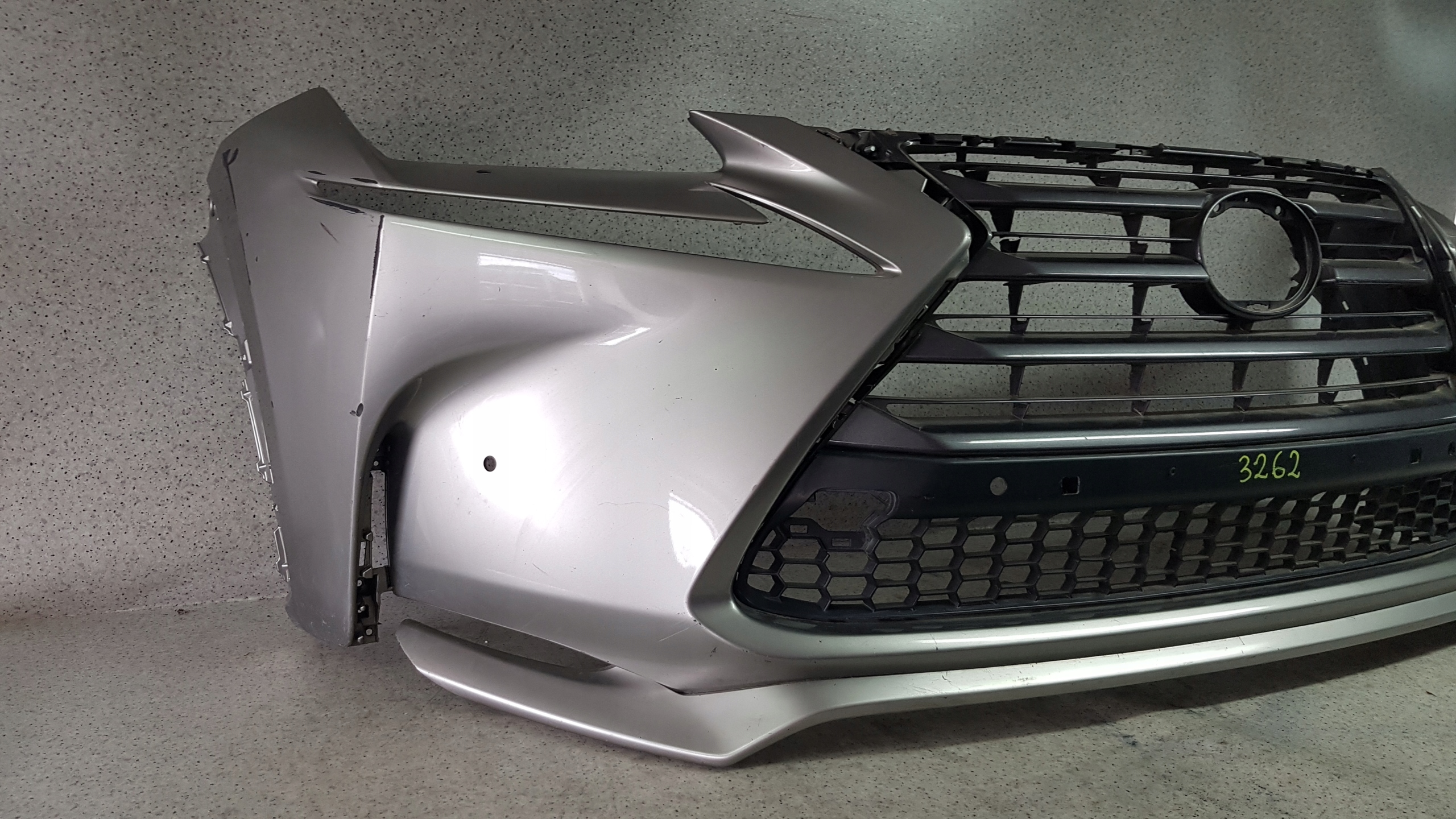 LEXUS NX NX200H bumper front 3262
