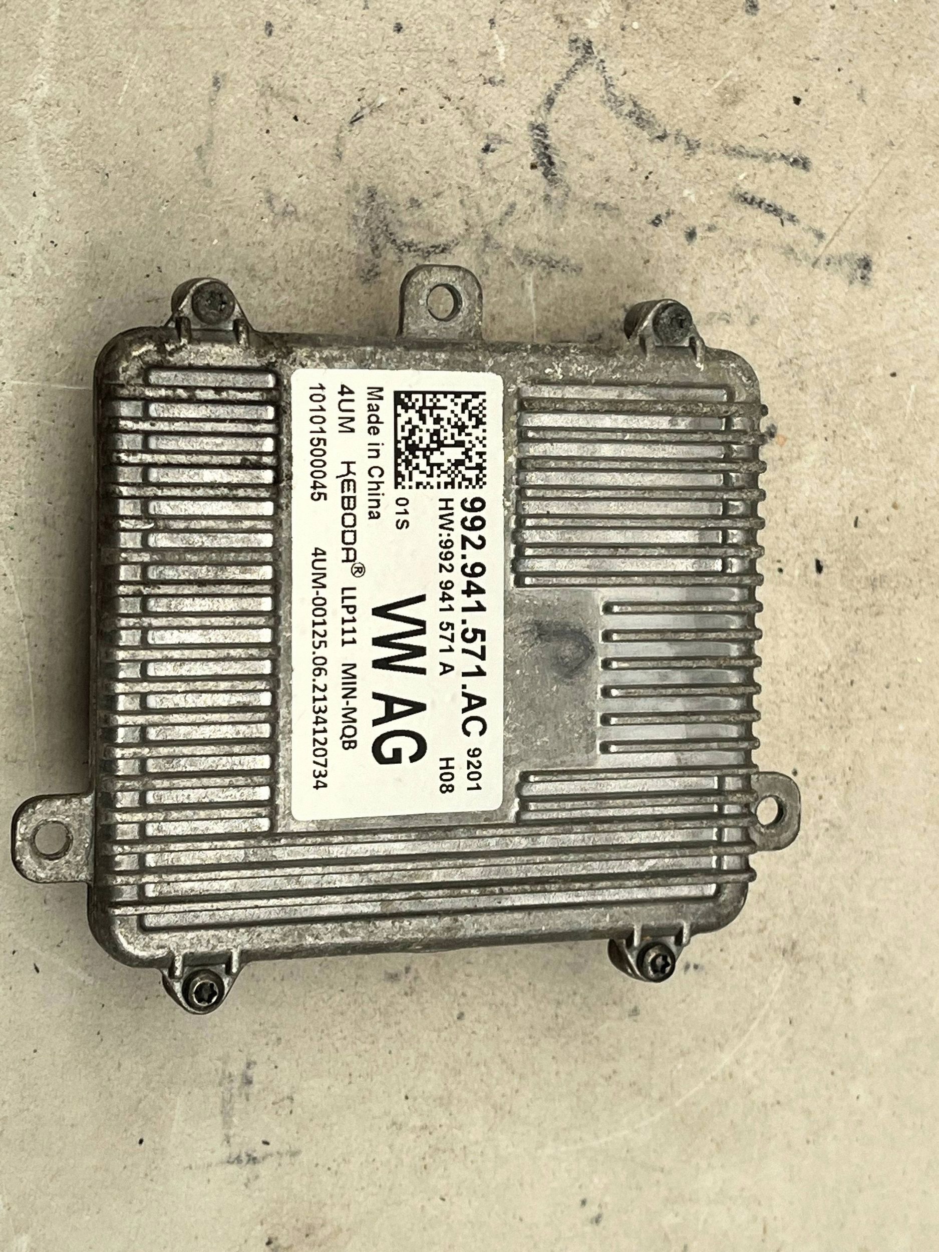 control unit LED REFLEKTORA SKODA KAMIQ 992941571AC @M