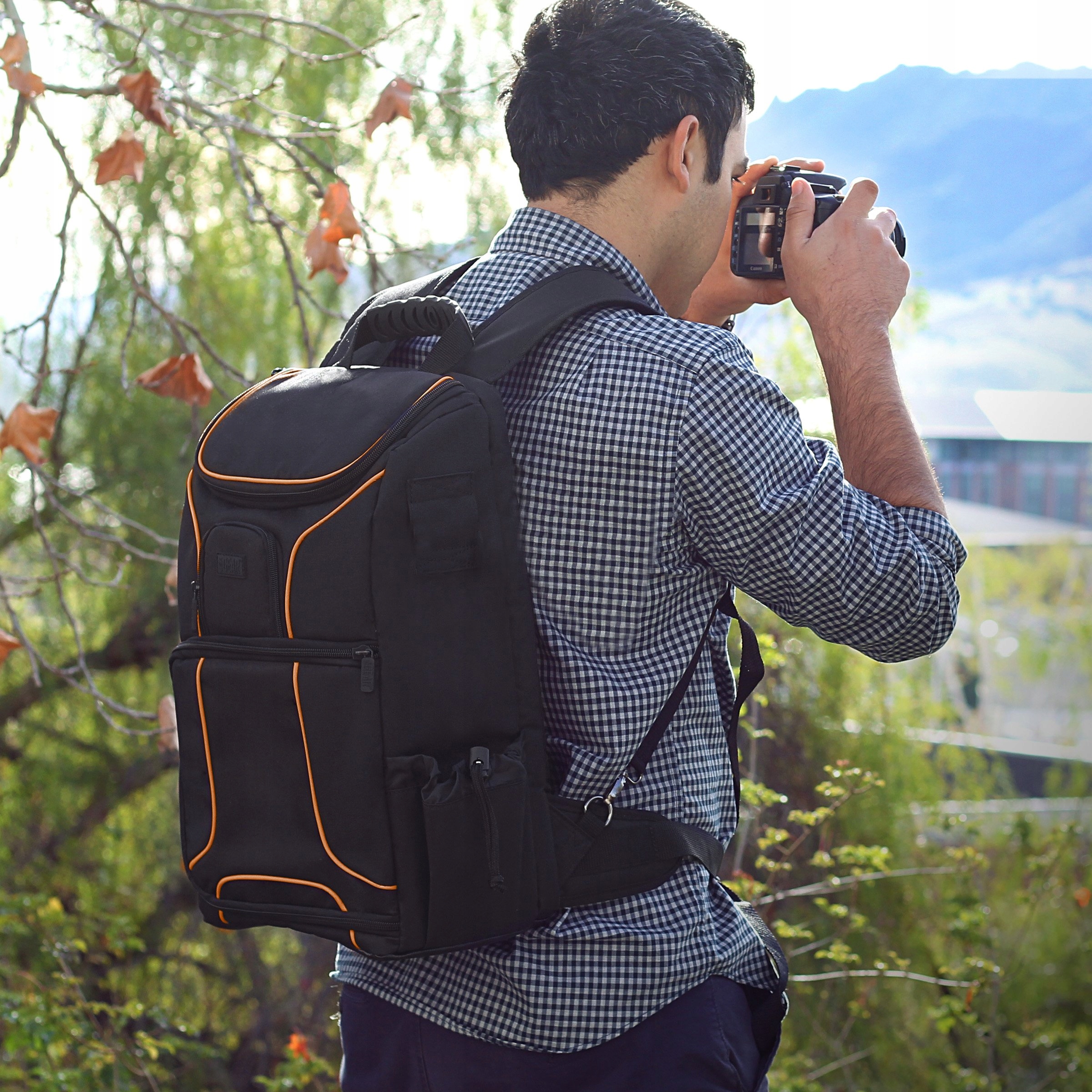 USA GEAR Plecak Na Aparat DSLR Z Miejscem Na Laptopa 43 cm Wodoodporny — miniatura 2