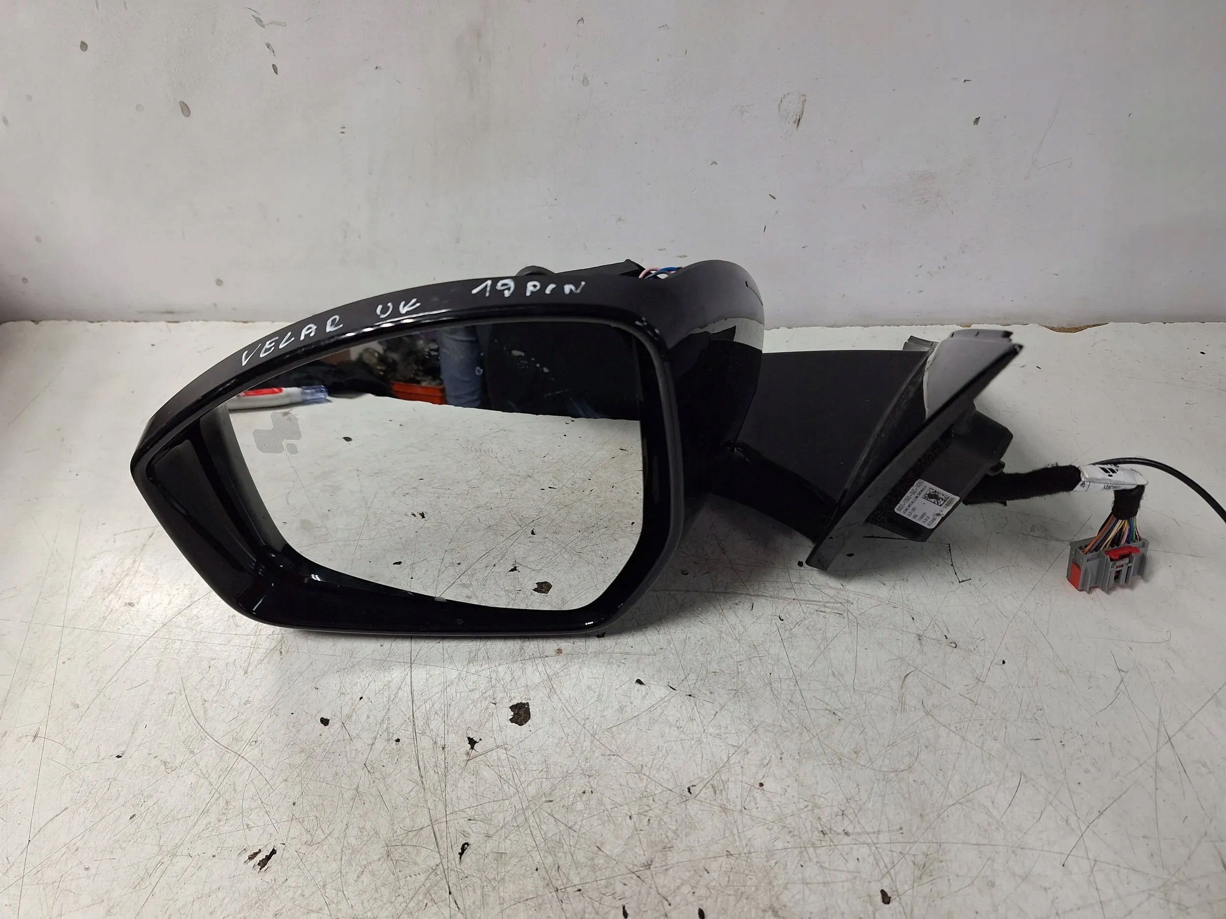 зеркало левое Range Rover Velar L560 19- 19PIN англия