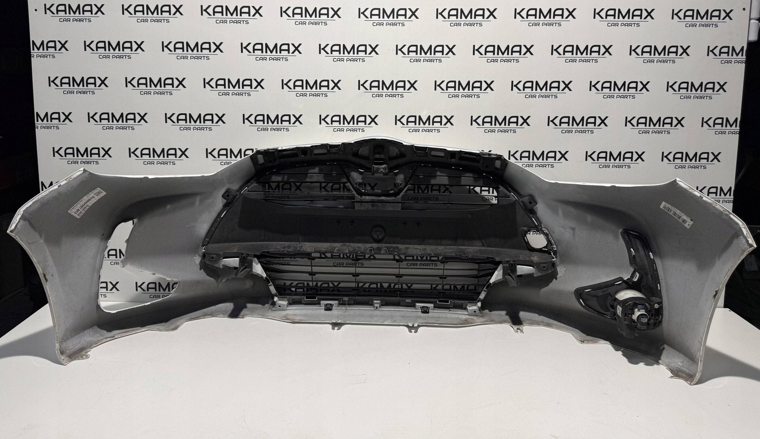 front bumper TOYOTA YARIS IV 20- original 52119-0DA00